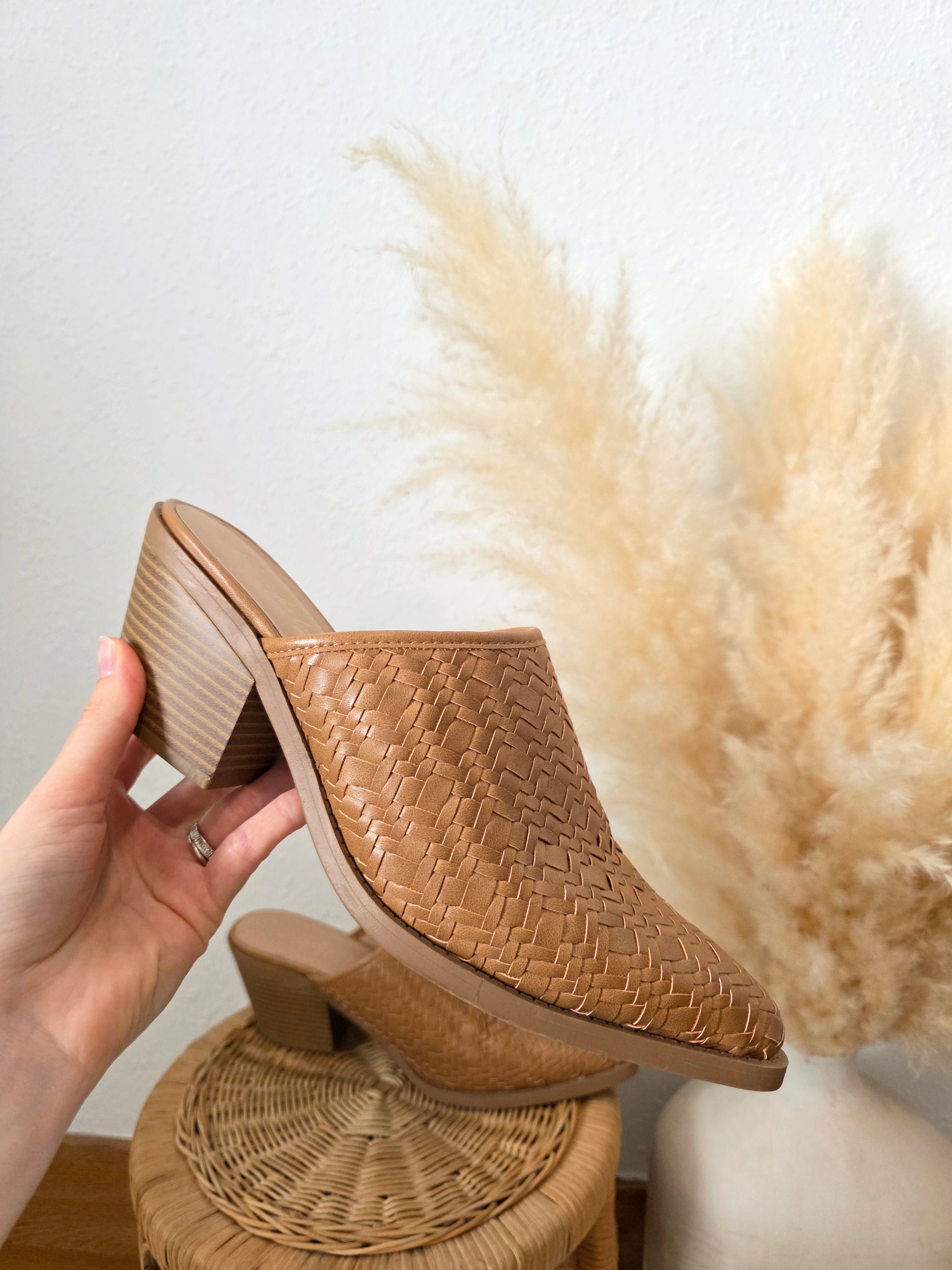 Wonderly Woven Heeled Mules (10)