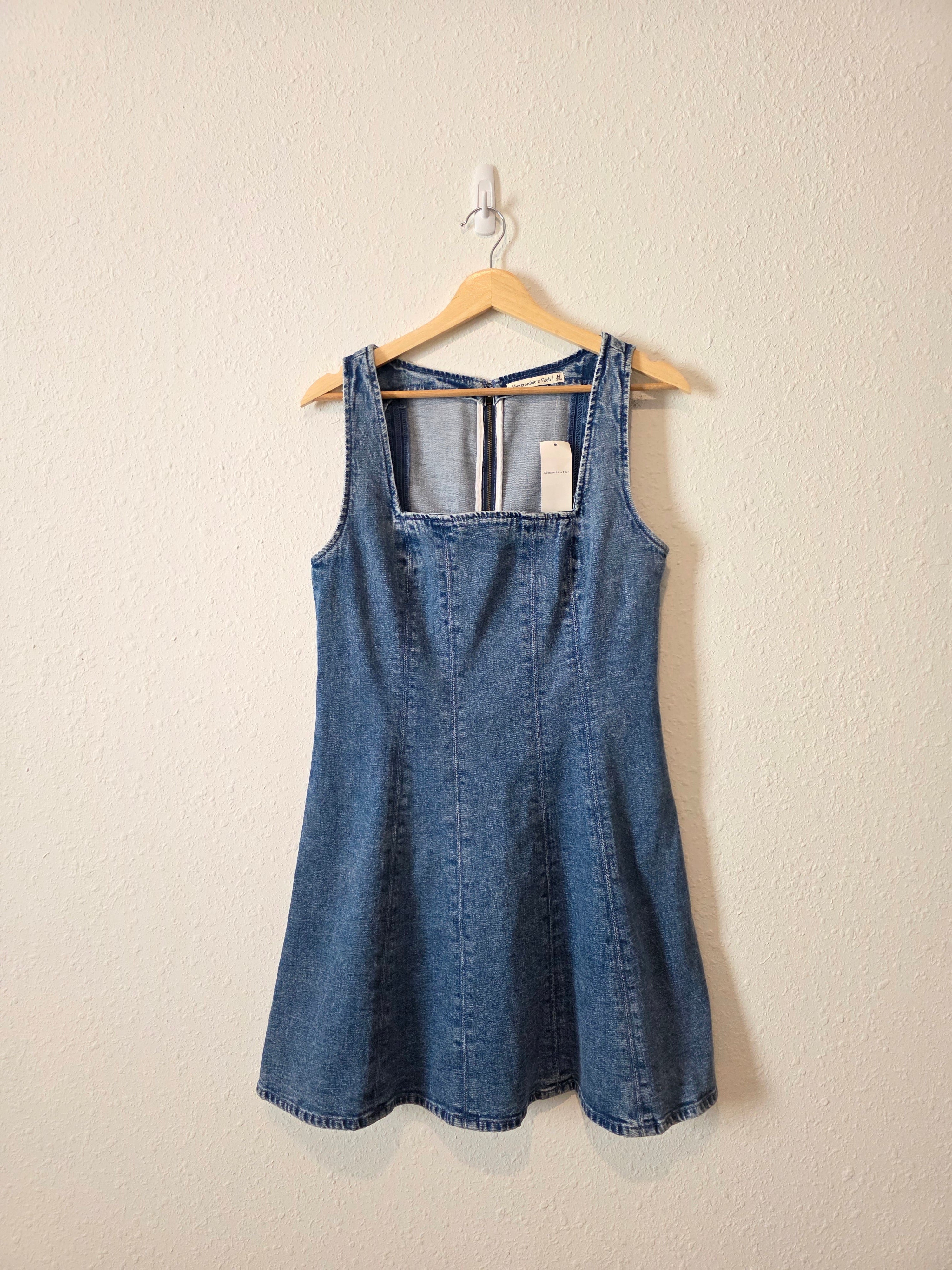 NEW Abercrombie Denim Mini Dress (M)