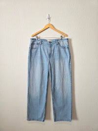 Abercrombie Light Wash Loose Jeans (33/16)