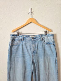 Abercrombie Light Wash Loose Jeans (33/16)