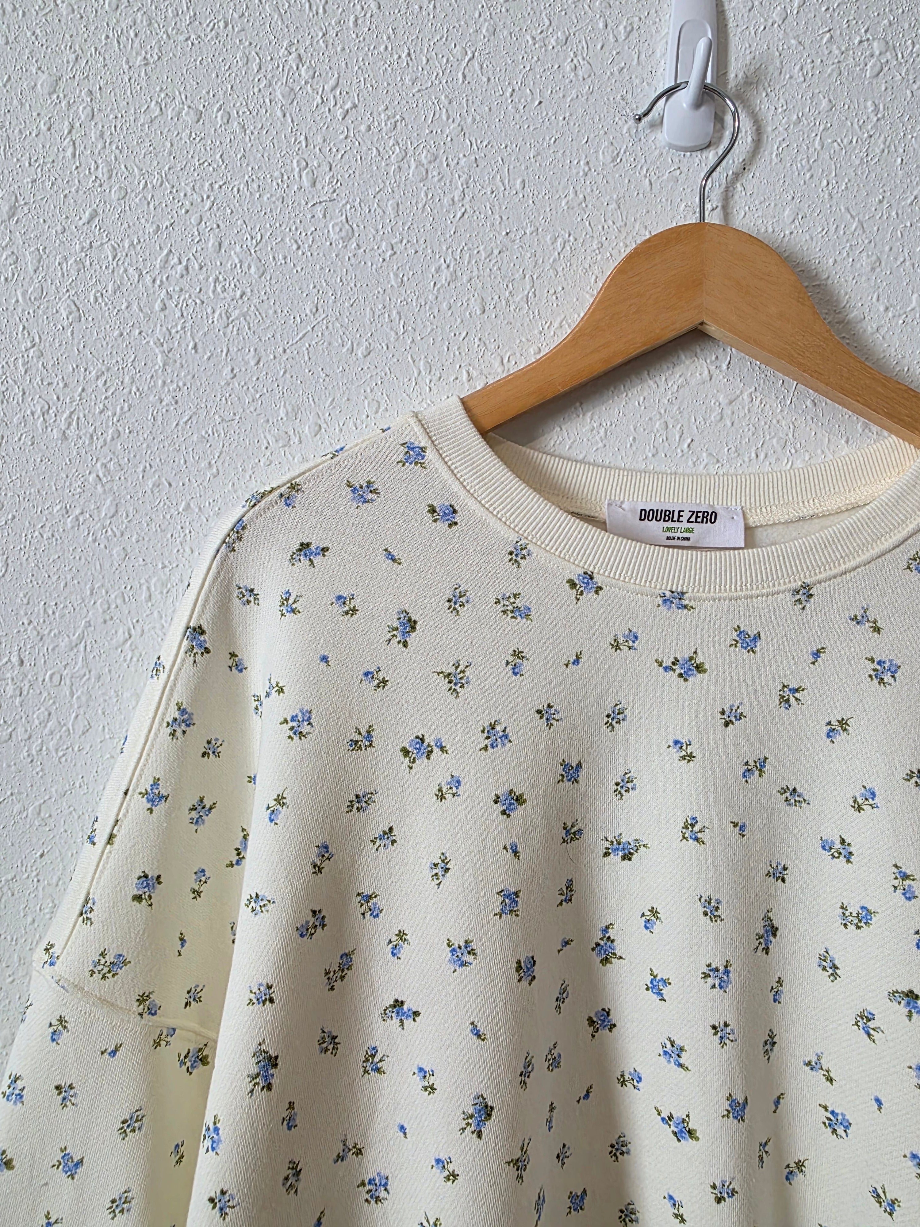 Dainty Floral Crew Sweatshirt (L)