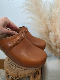 Olof Daughters Vintage Clogs (8)