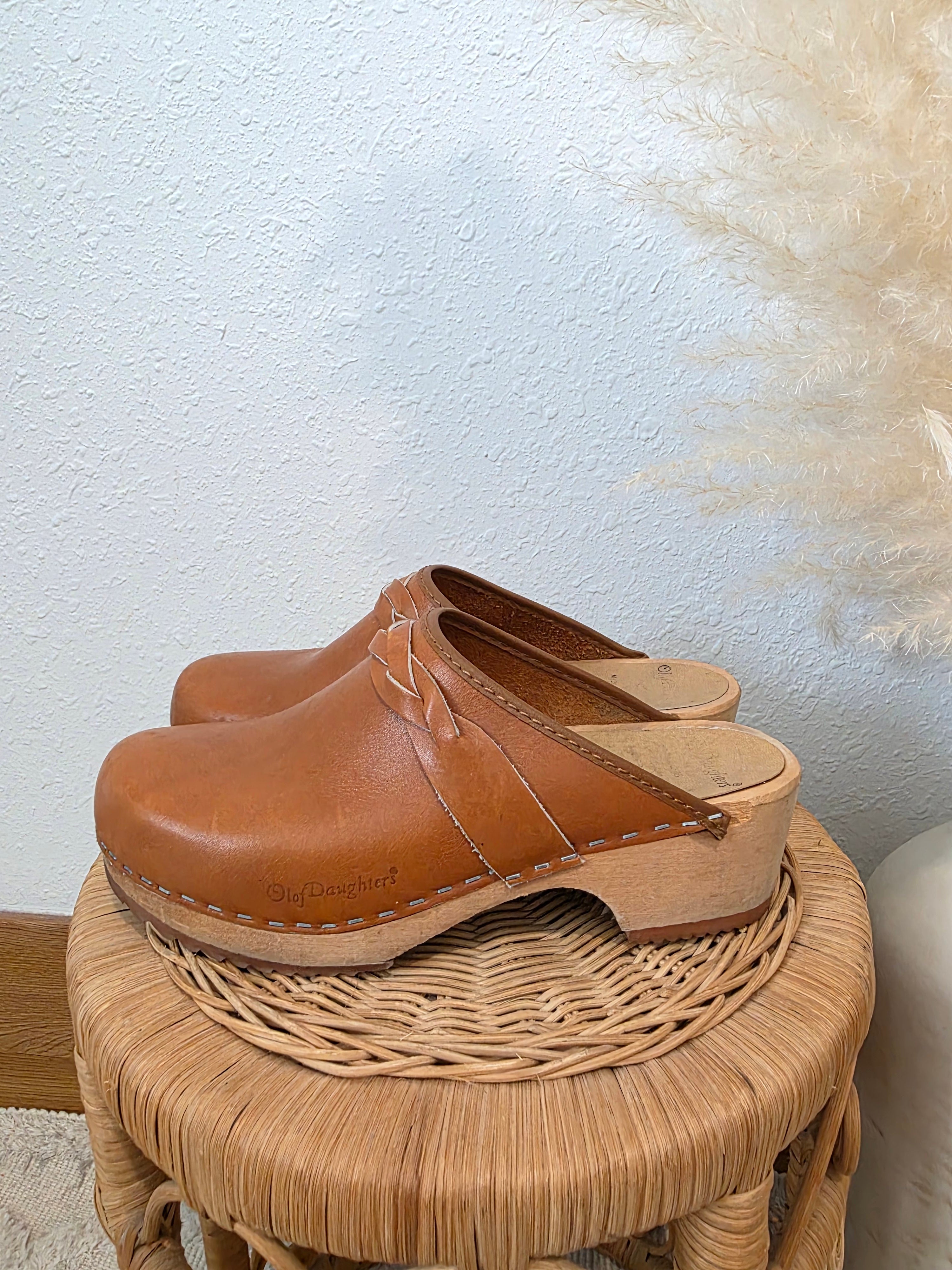 Olof Daughters Vintage Clogs (8)