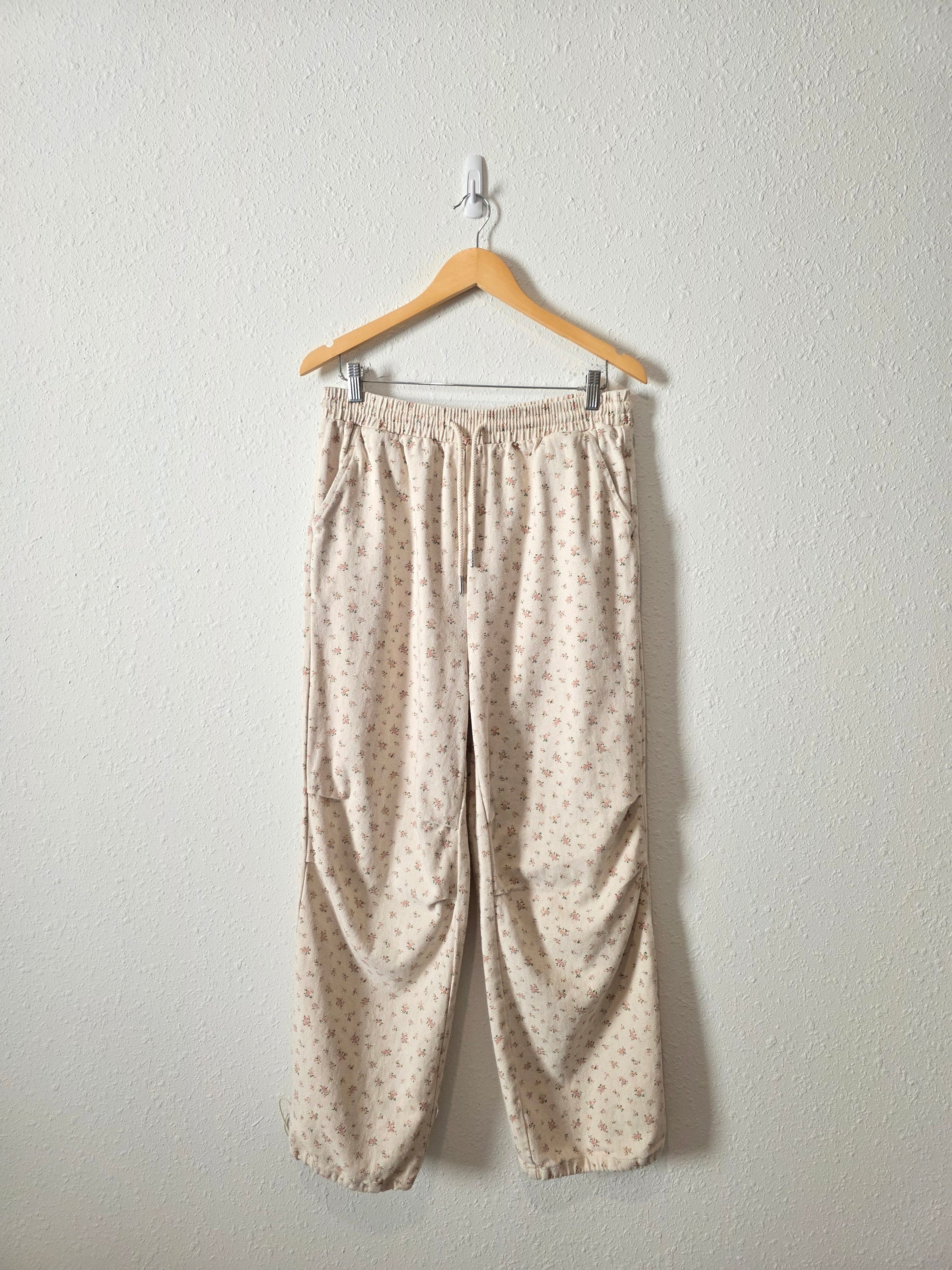 Dainty Floral Drawstring Pants (M)