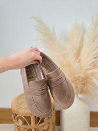 Earthing Harmony Leather Loafers (10/10.5)