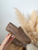 Earthing Harmony Leather Loafers (10/10.5)