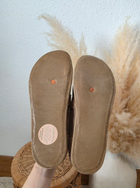 Earthing Harmony Leather Loafers (10/10.5)