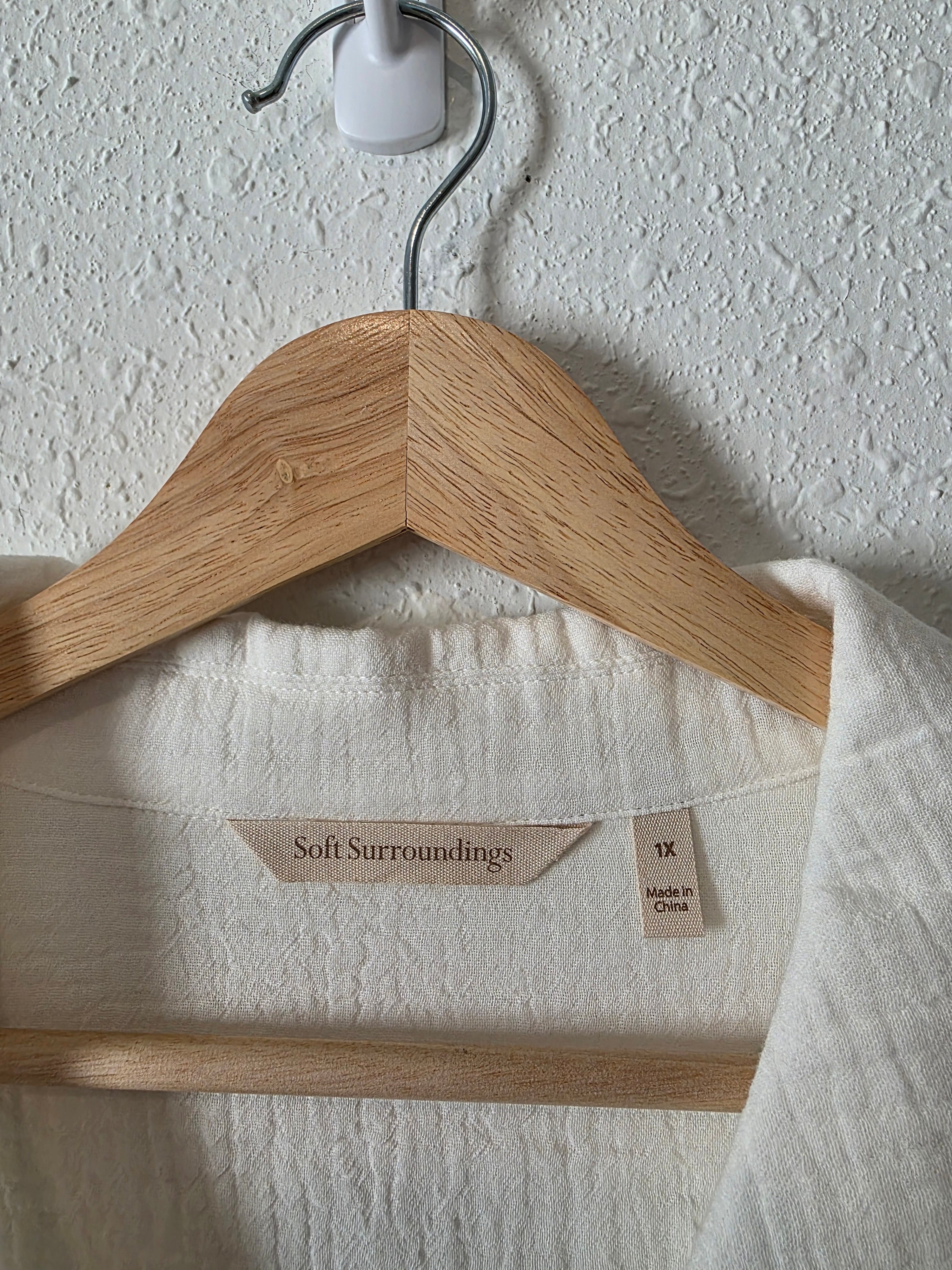 Soft Surroundings Gauze Button Up (1X)