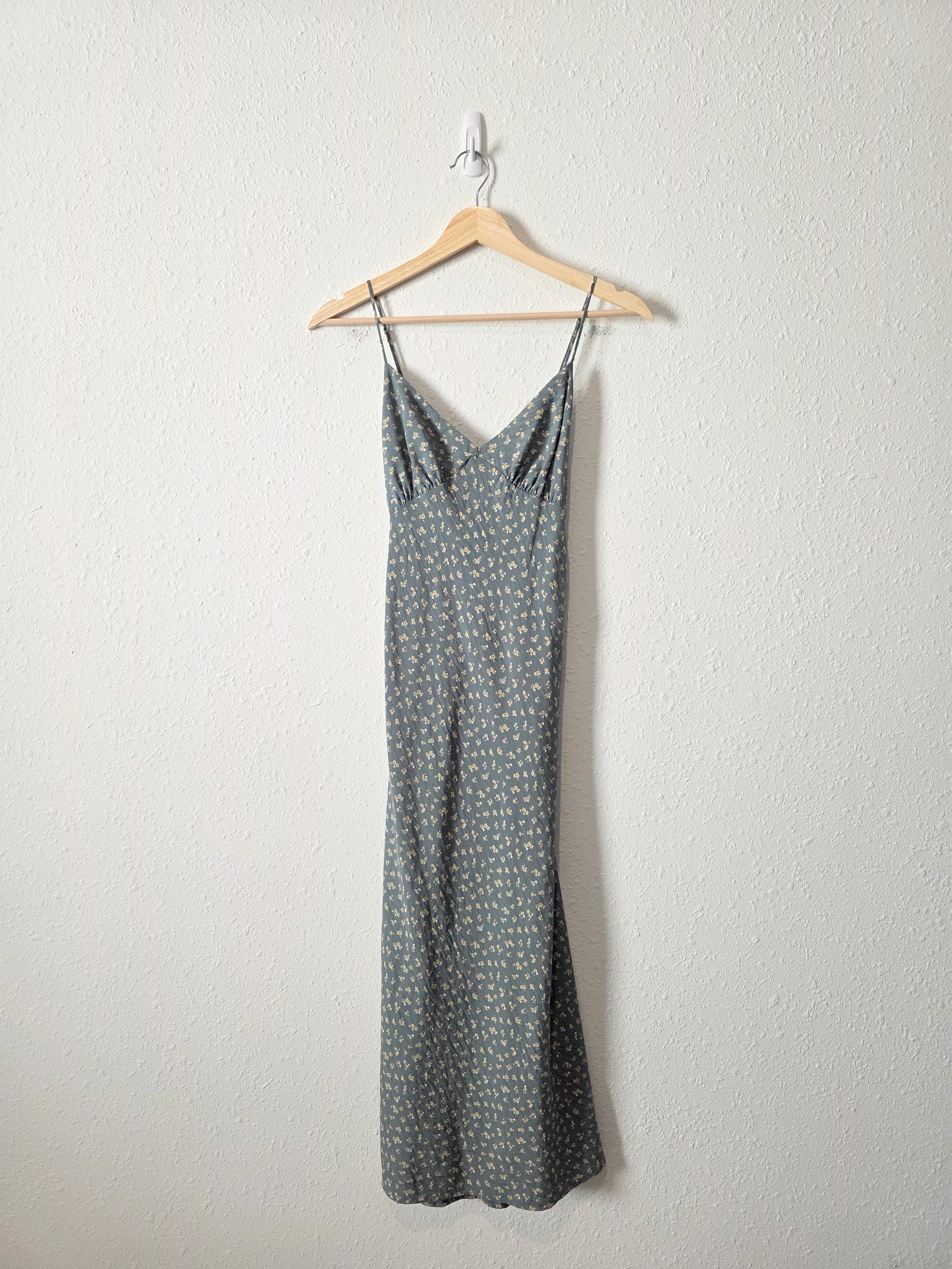 Madewell Dainty Floral Midi Dress (6)