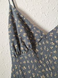 Madewell Dainty Floral Midi Dress (6)