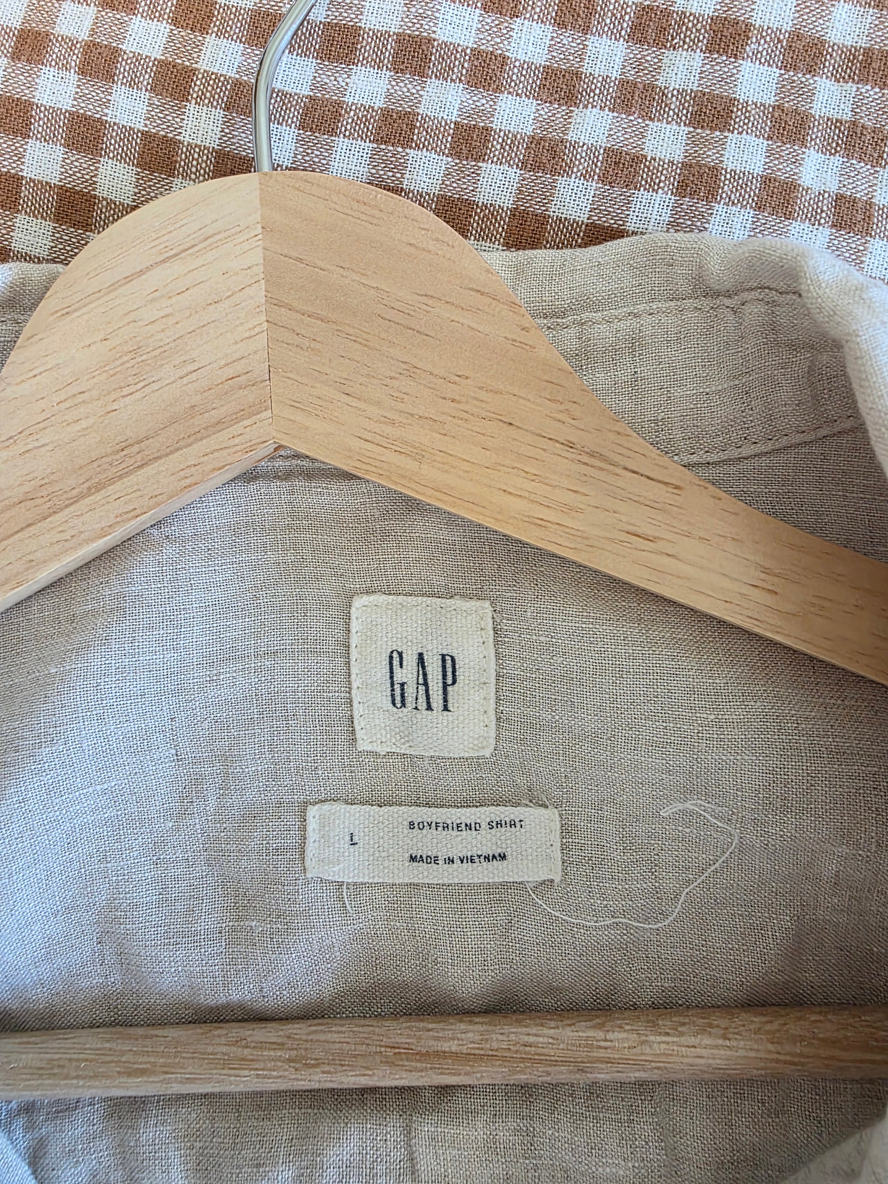 Gap Neutral Linen Button Up (L)