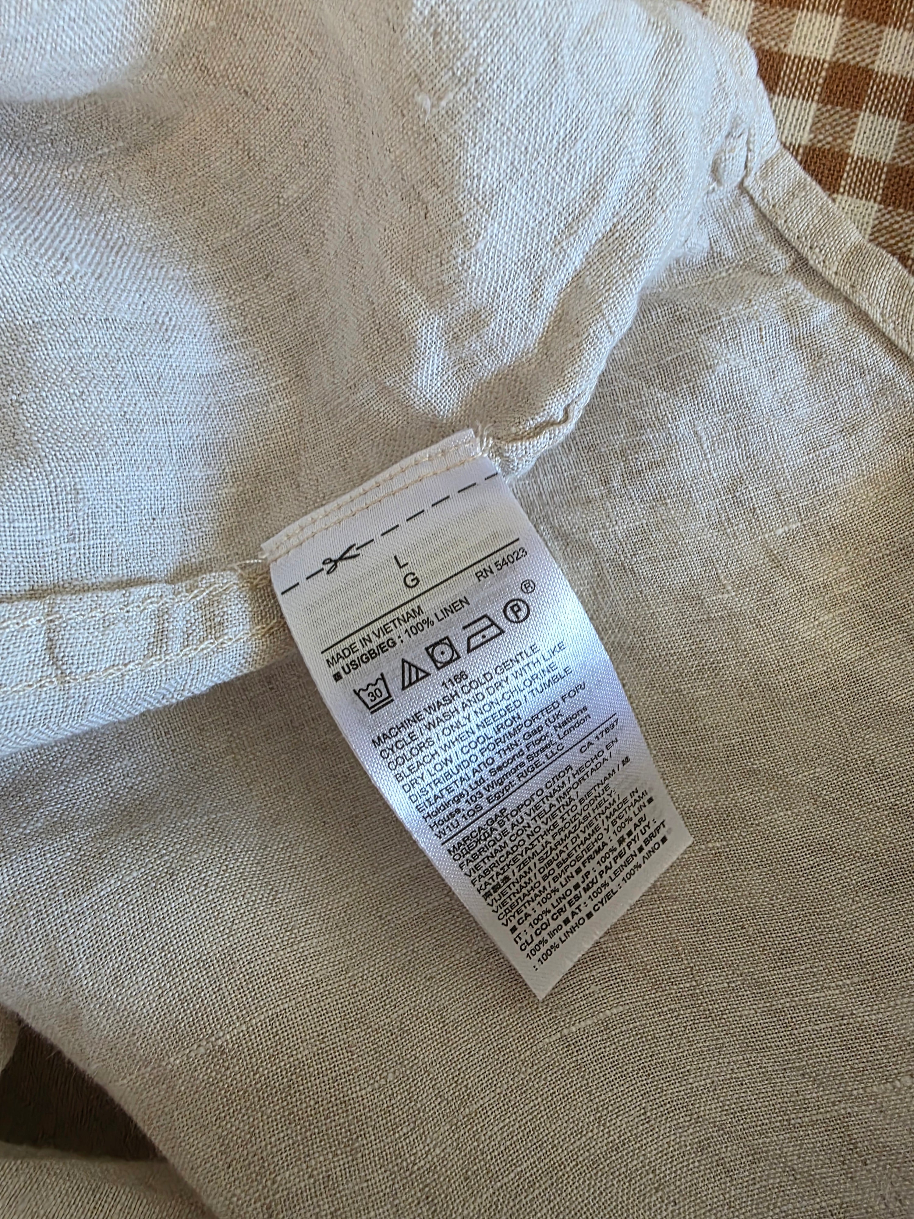 Gap Neutral Linen Button Up (L)