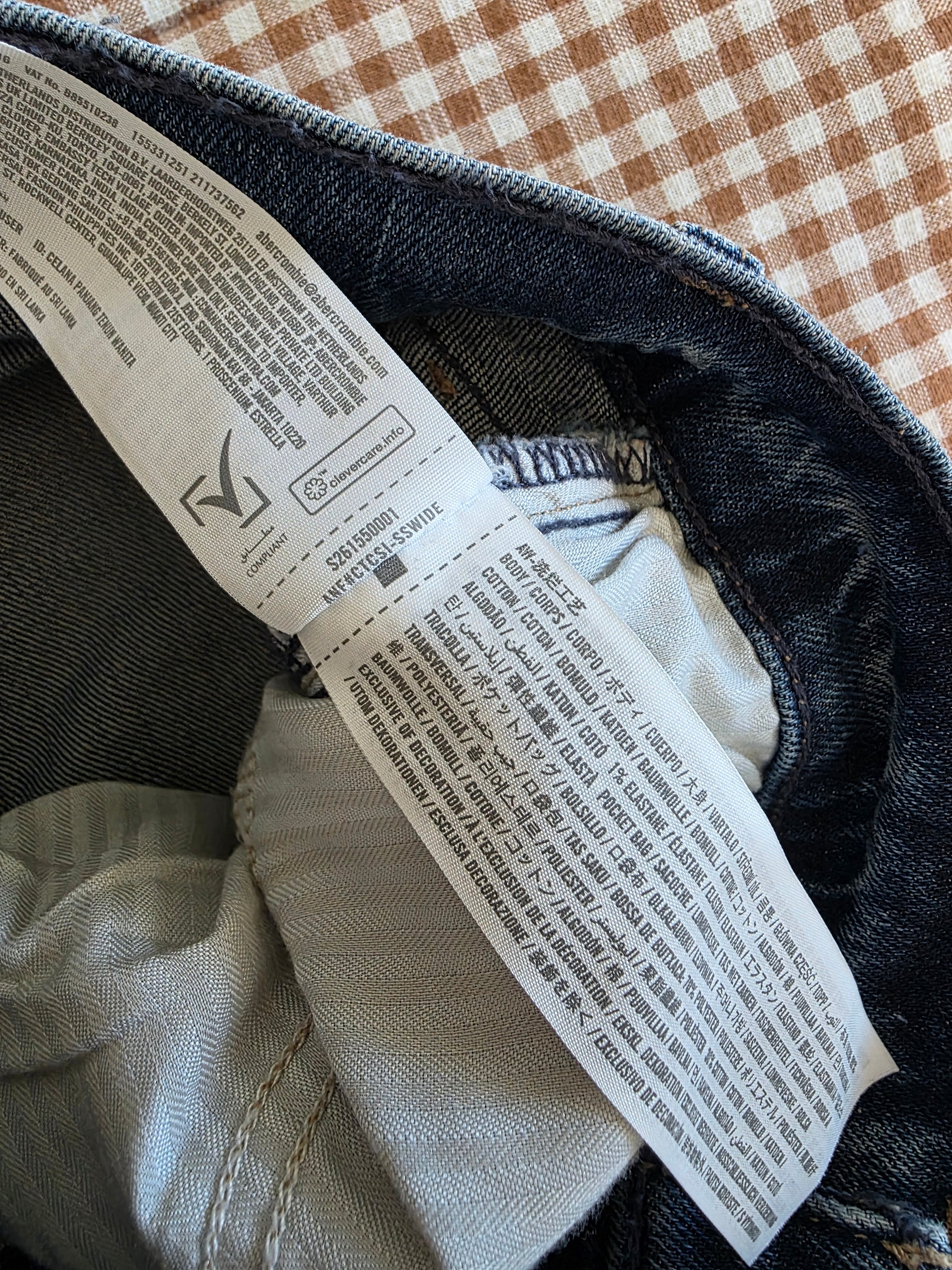 Abercrombie 90s Relaxed Jeans (25)