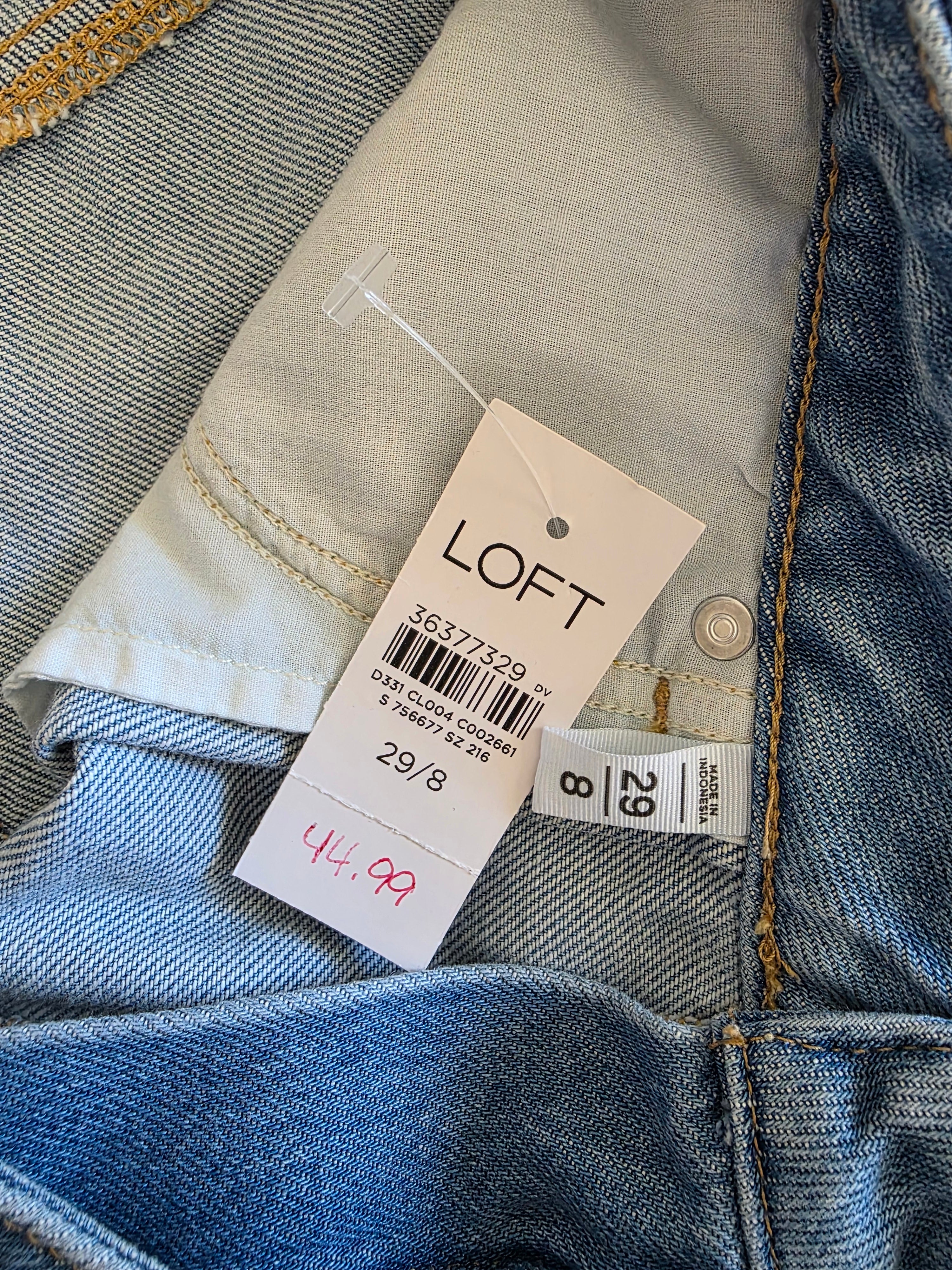 NEW Loft Relaxed Denim Shorts (29/8)