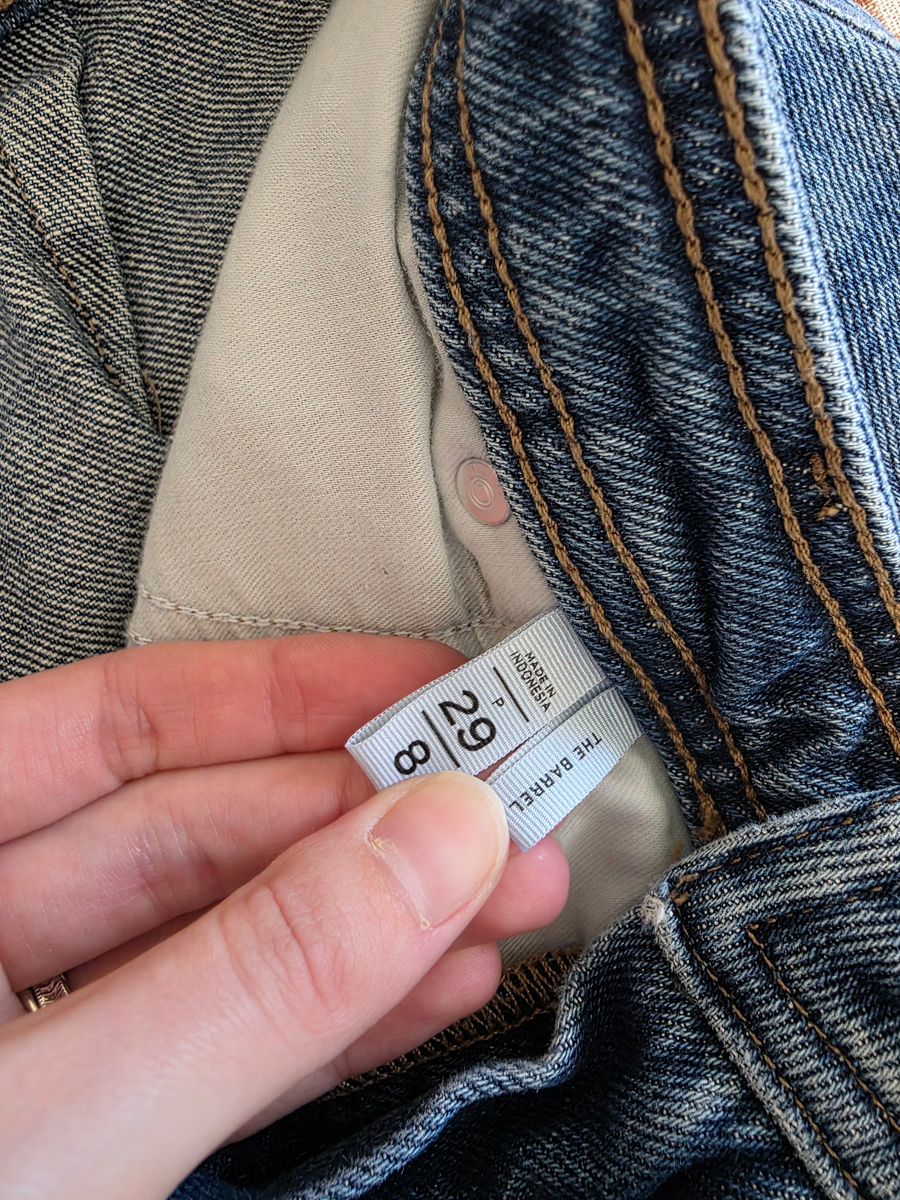 Loft Relaxed Barrel Jeans (29/8P)