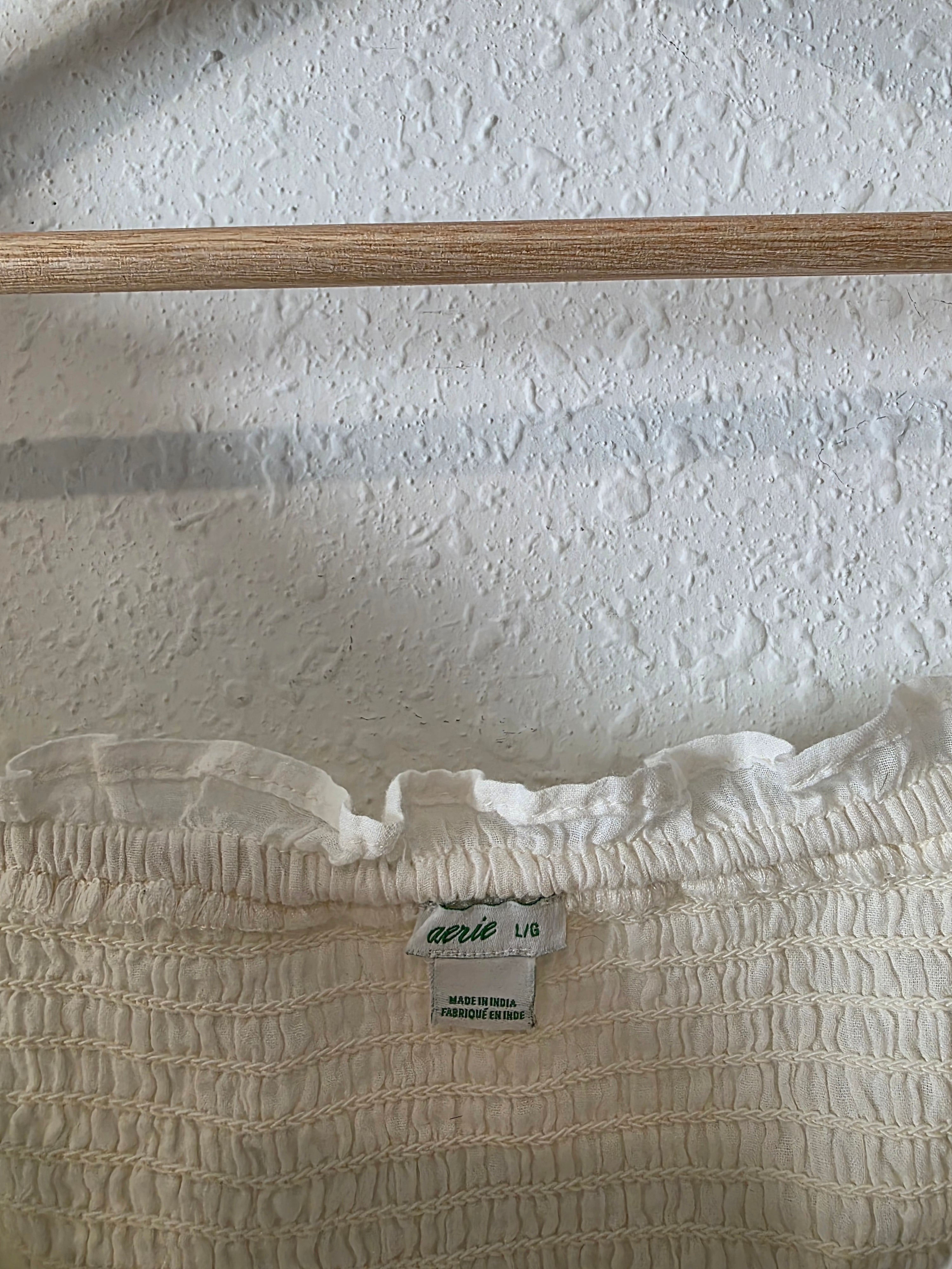 Aerie Smocked Puff Sleeve Top (L)