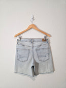 Light Wash Relaxed Denim Short (6)