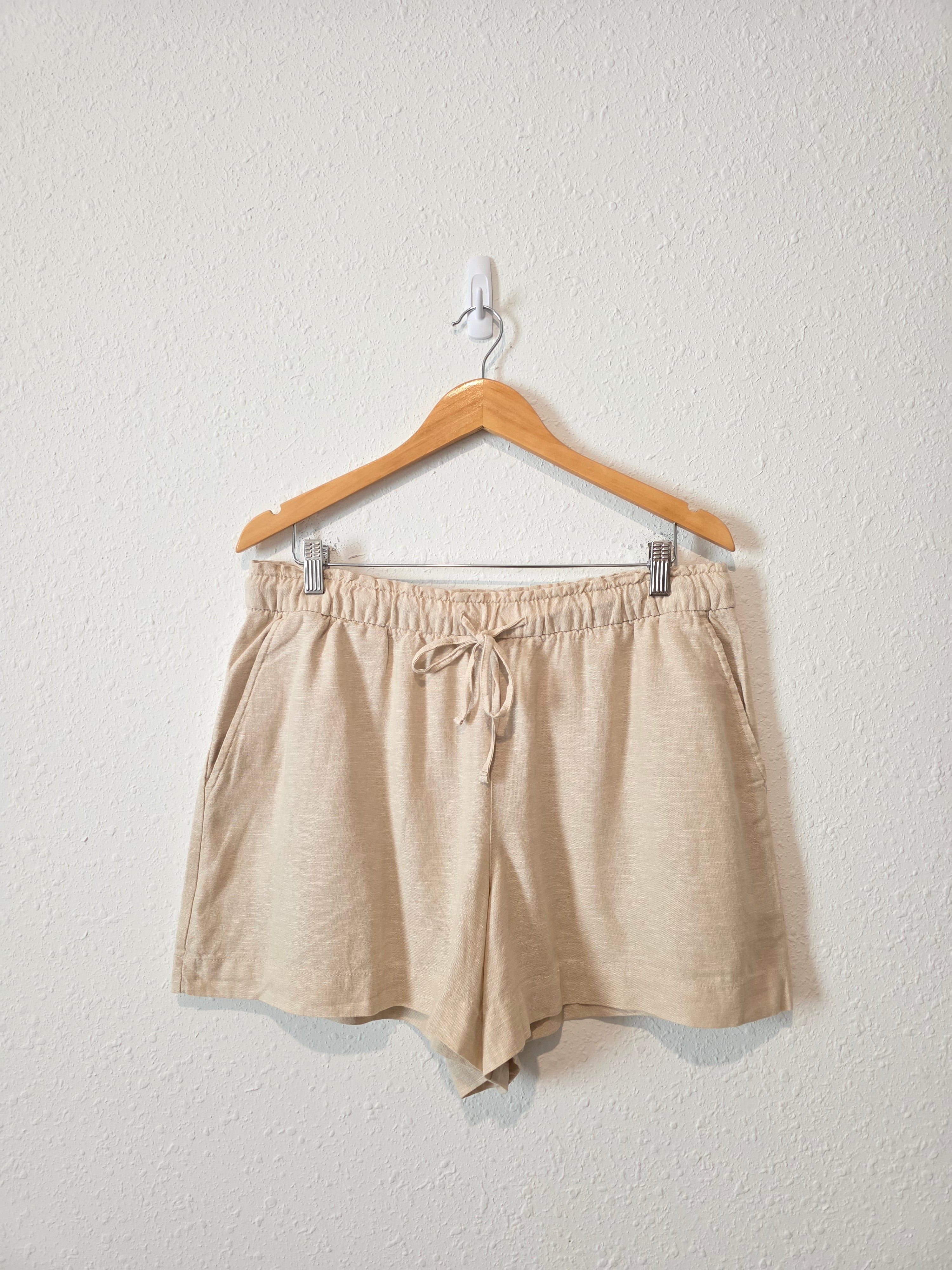 Gap Linen Blend Pull On Shorts (L)