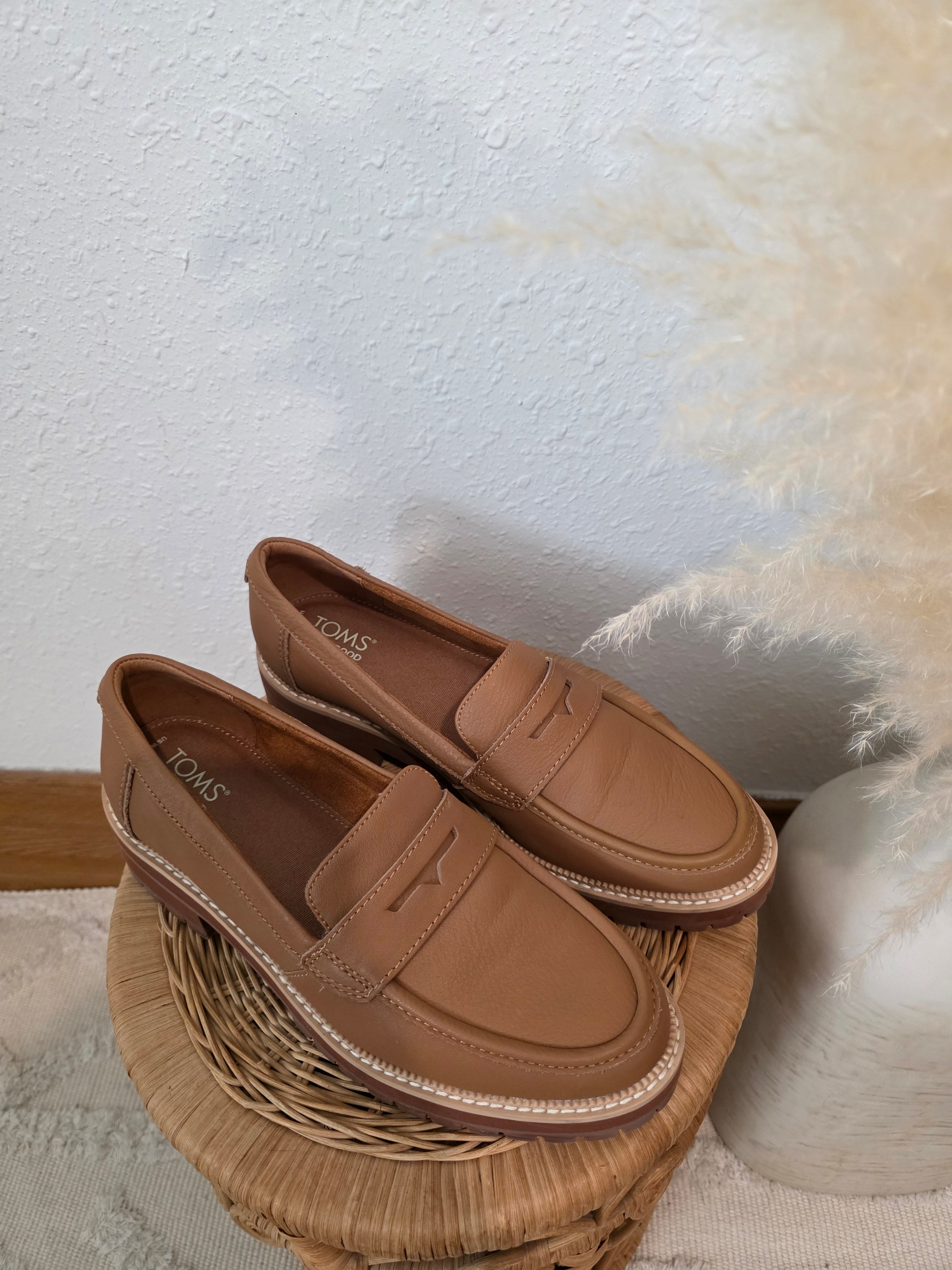 Toms Chunky Leather Loafers (8.5)
