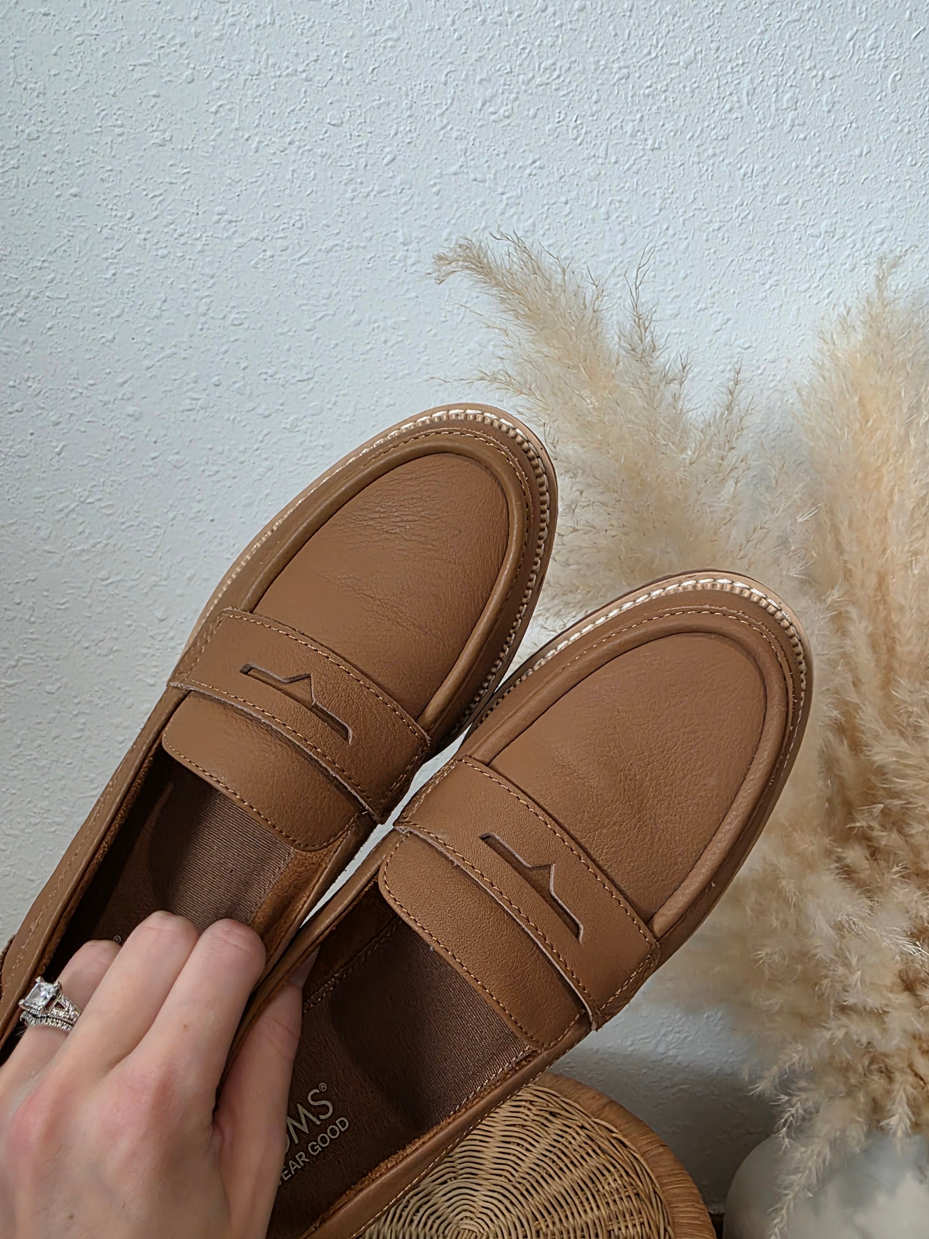 Toms Chunky Leather Loafers (8.5)