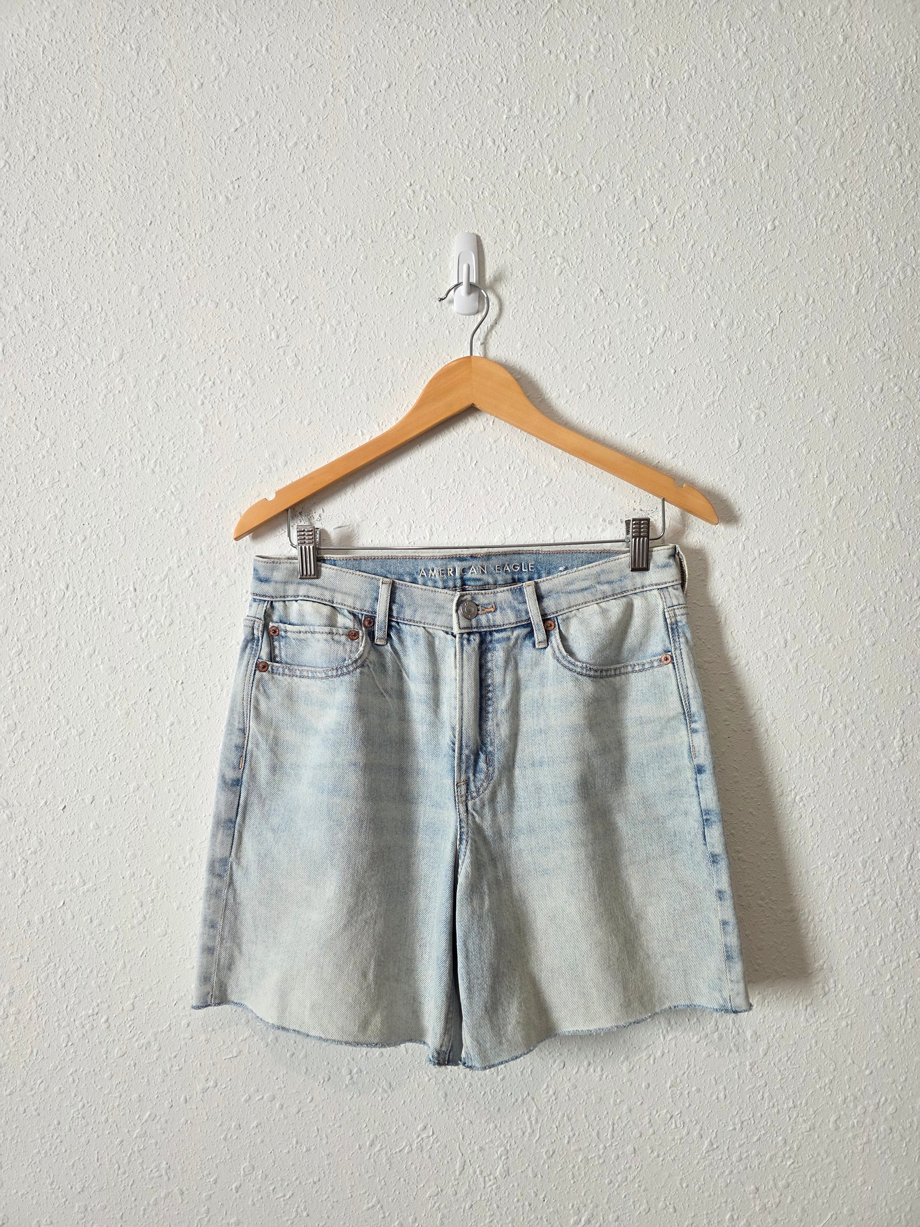 Light Wash Relaxed Denim Short (6)