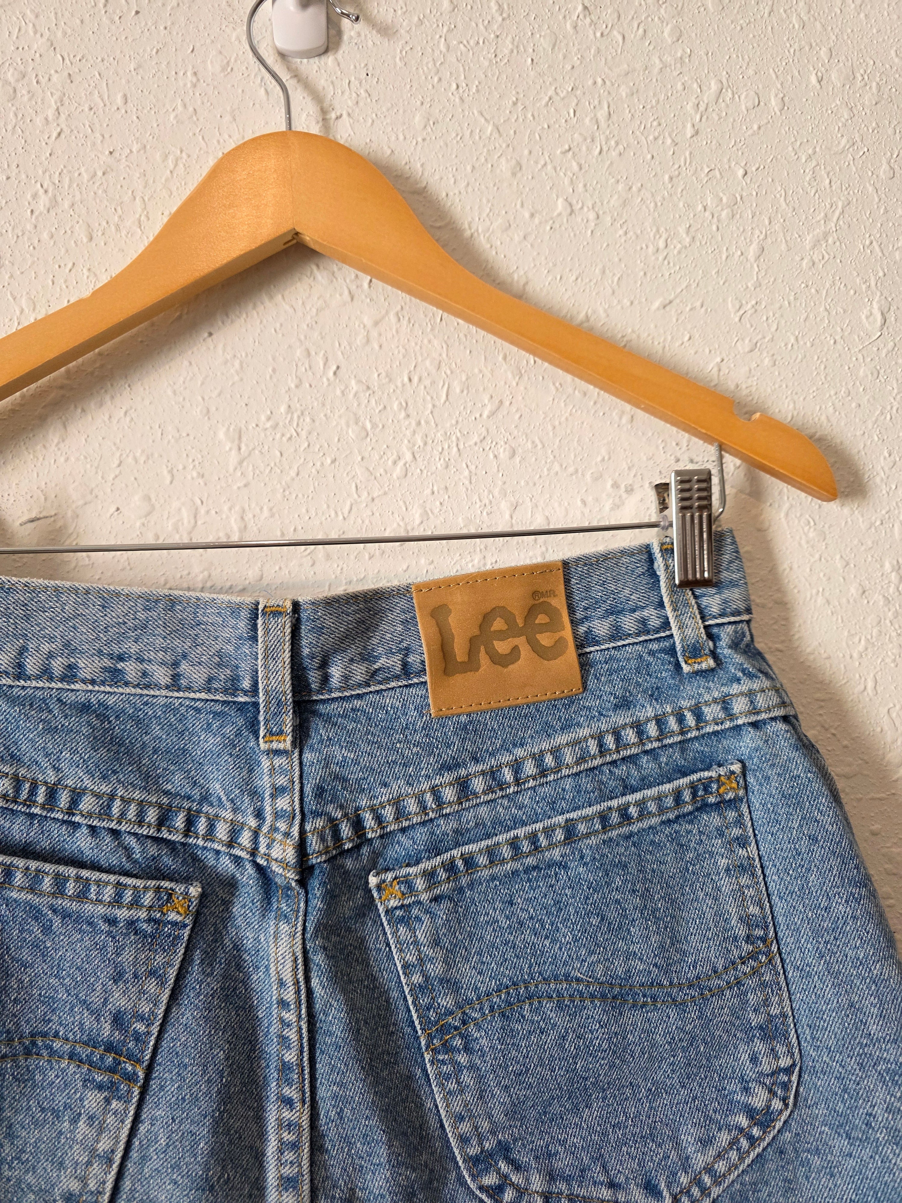 Vintage Lee Relaxed Denim Shorts (27/28)