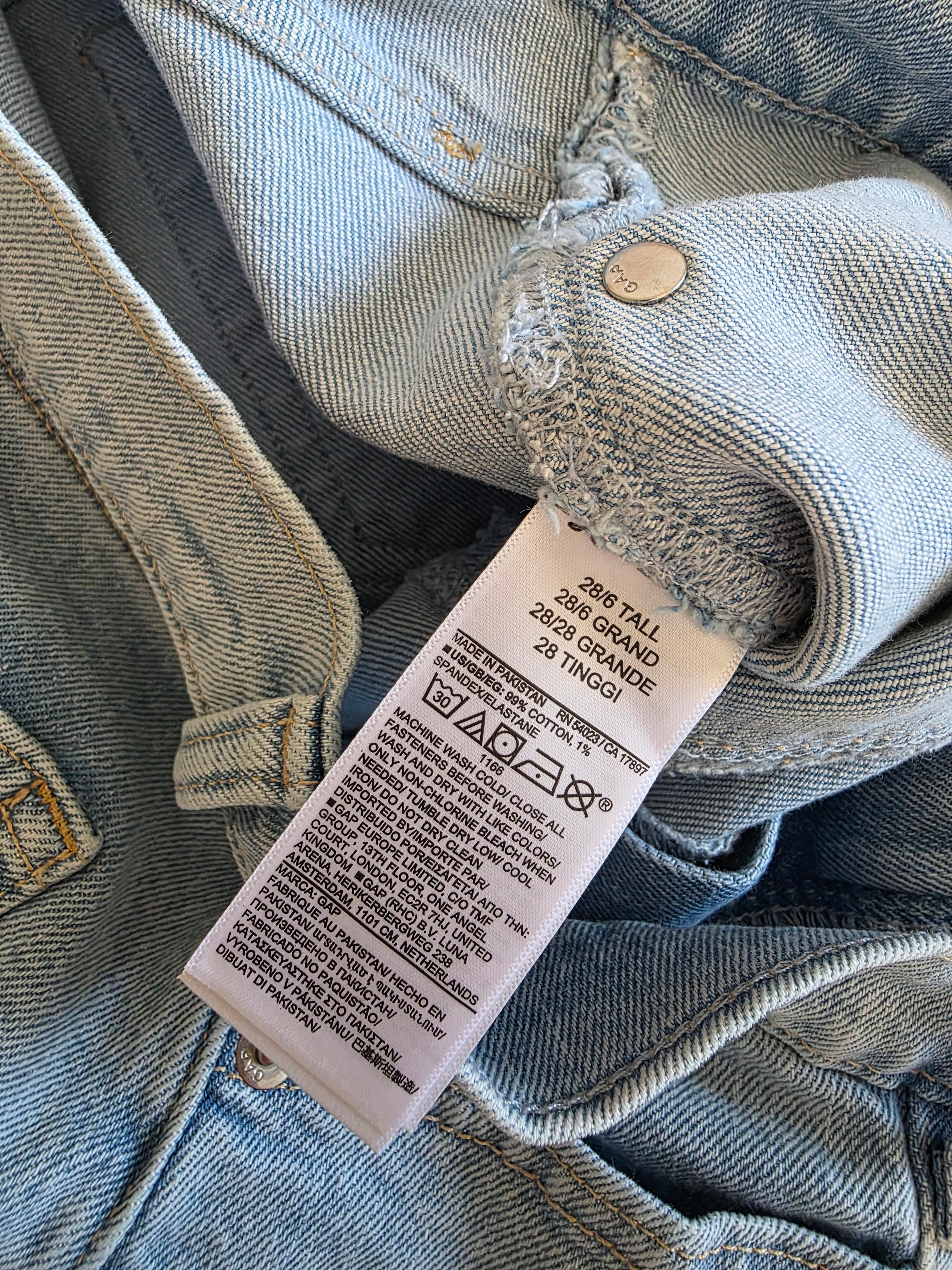 Gap High Rise Stride Jeans (28/6T)
