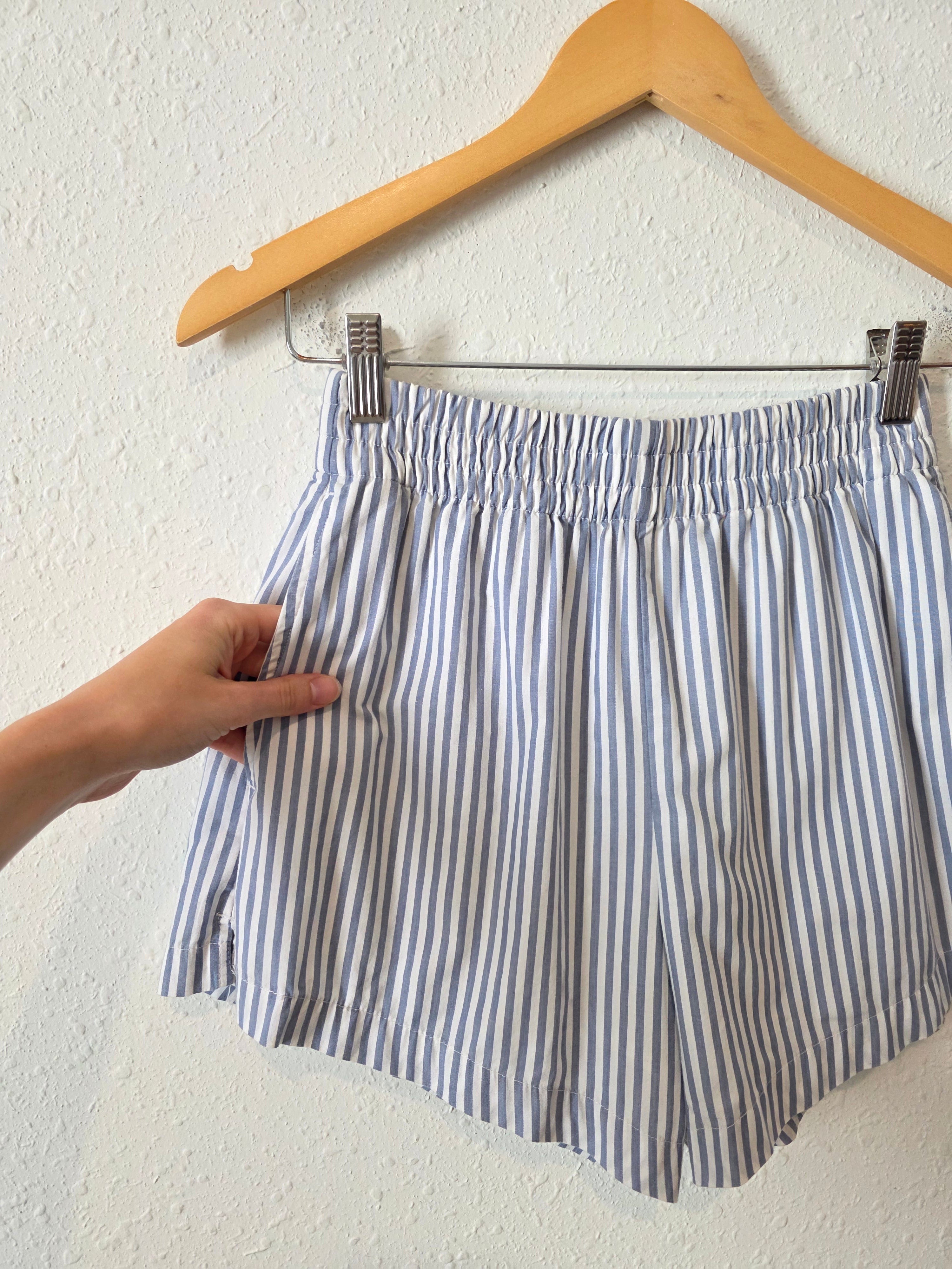 Abercrombie Striped Pull On Short (XS)