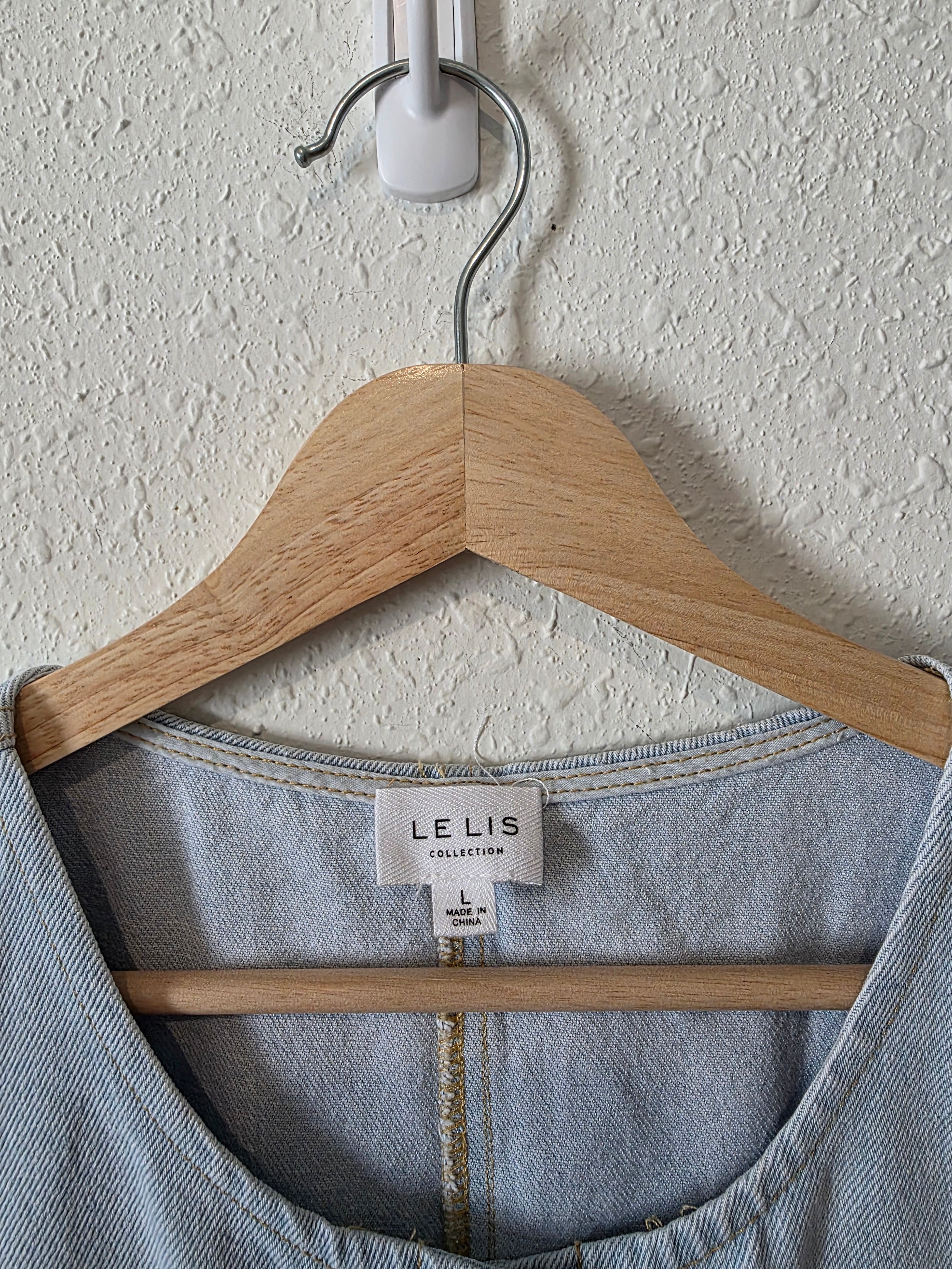 Le Lis Denim Button Up Vest (L)