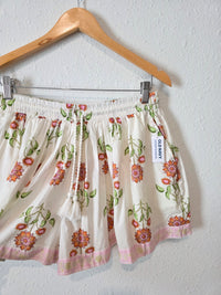 NEW Floral Flowy Shorts (M)