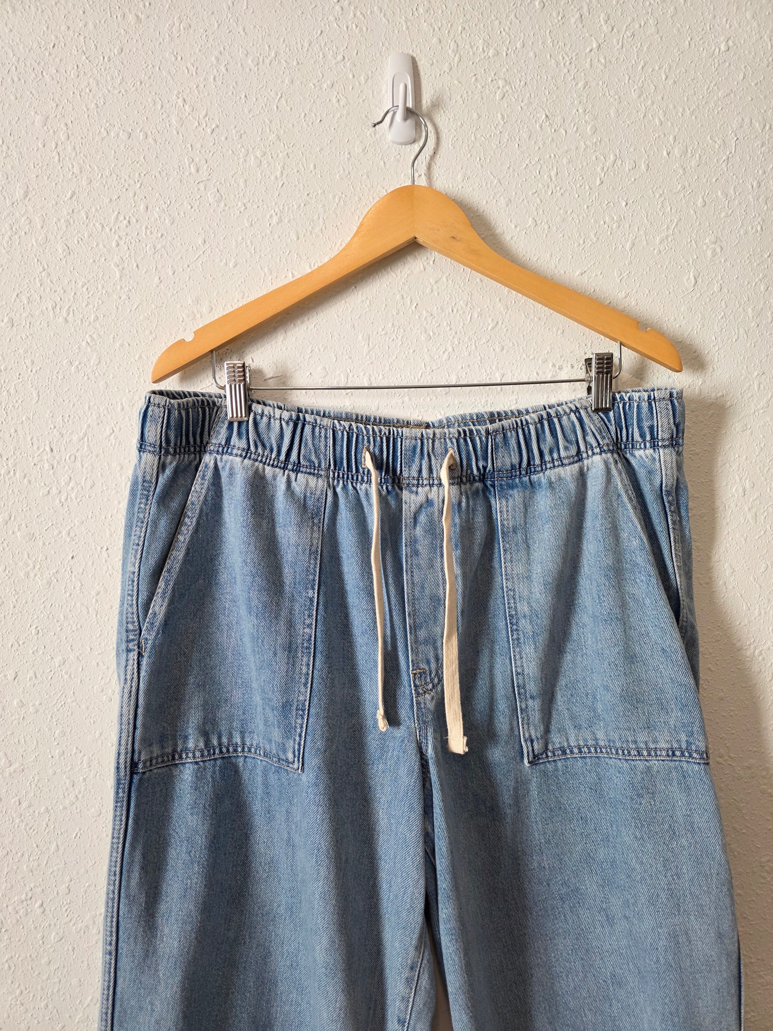 Gap Light Wash Barrel Easy Jeans (L)