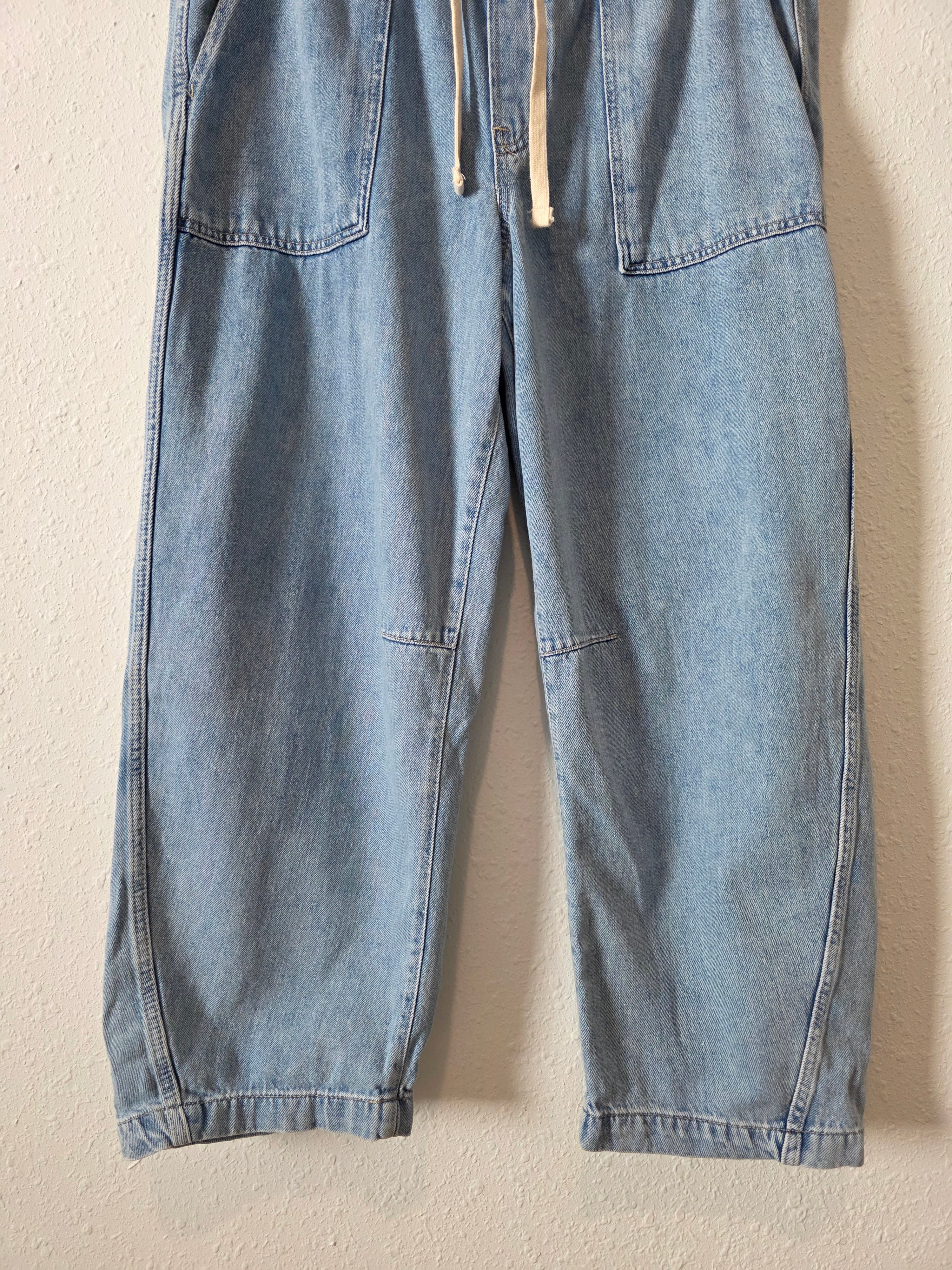 Gap Light Wash Barrel Easy Jeans (L)