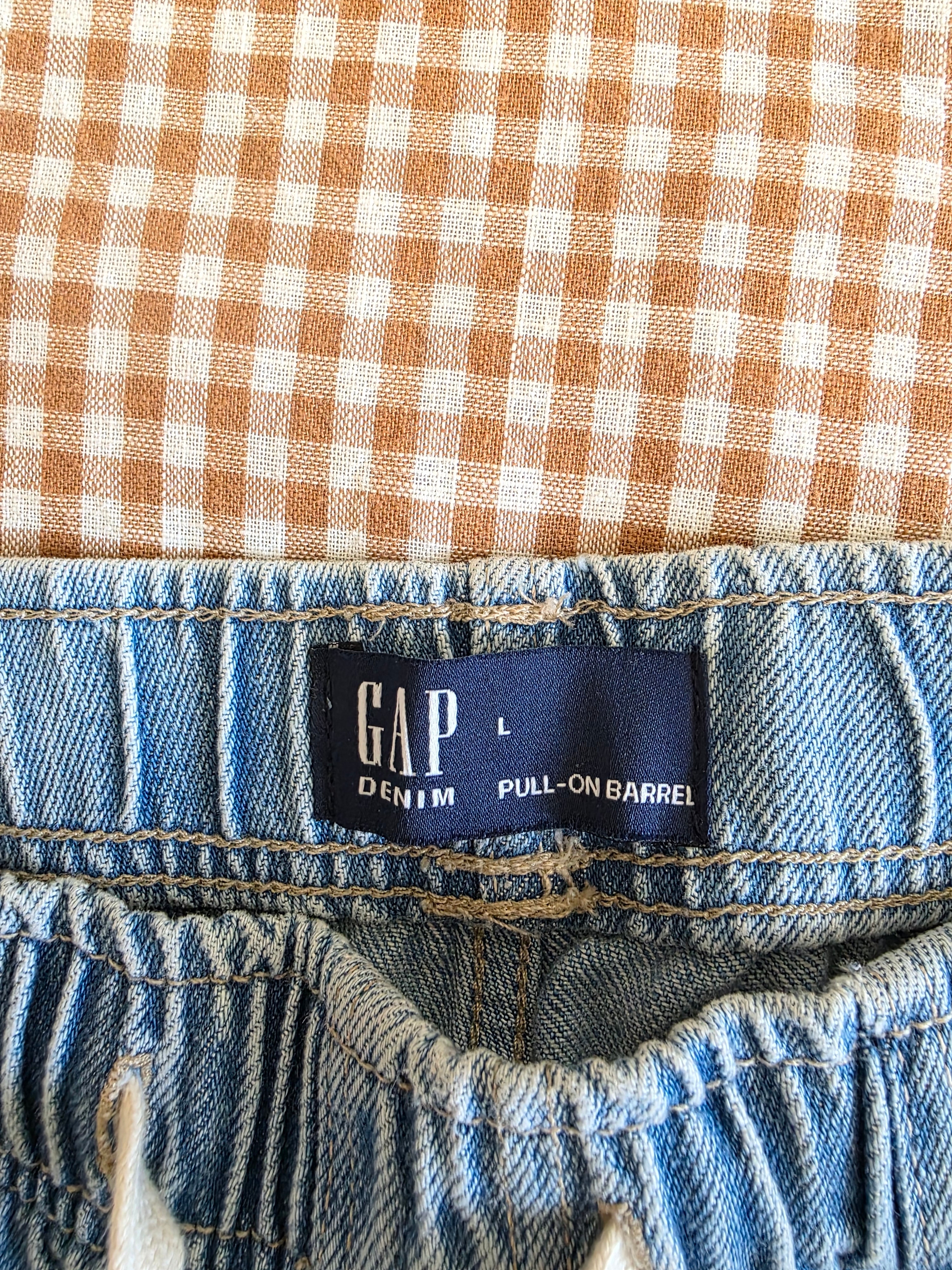 Gap Light Wash Barrel Easy Jeans (L)