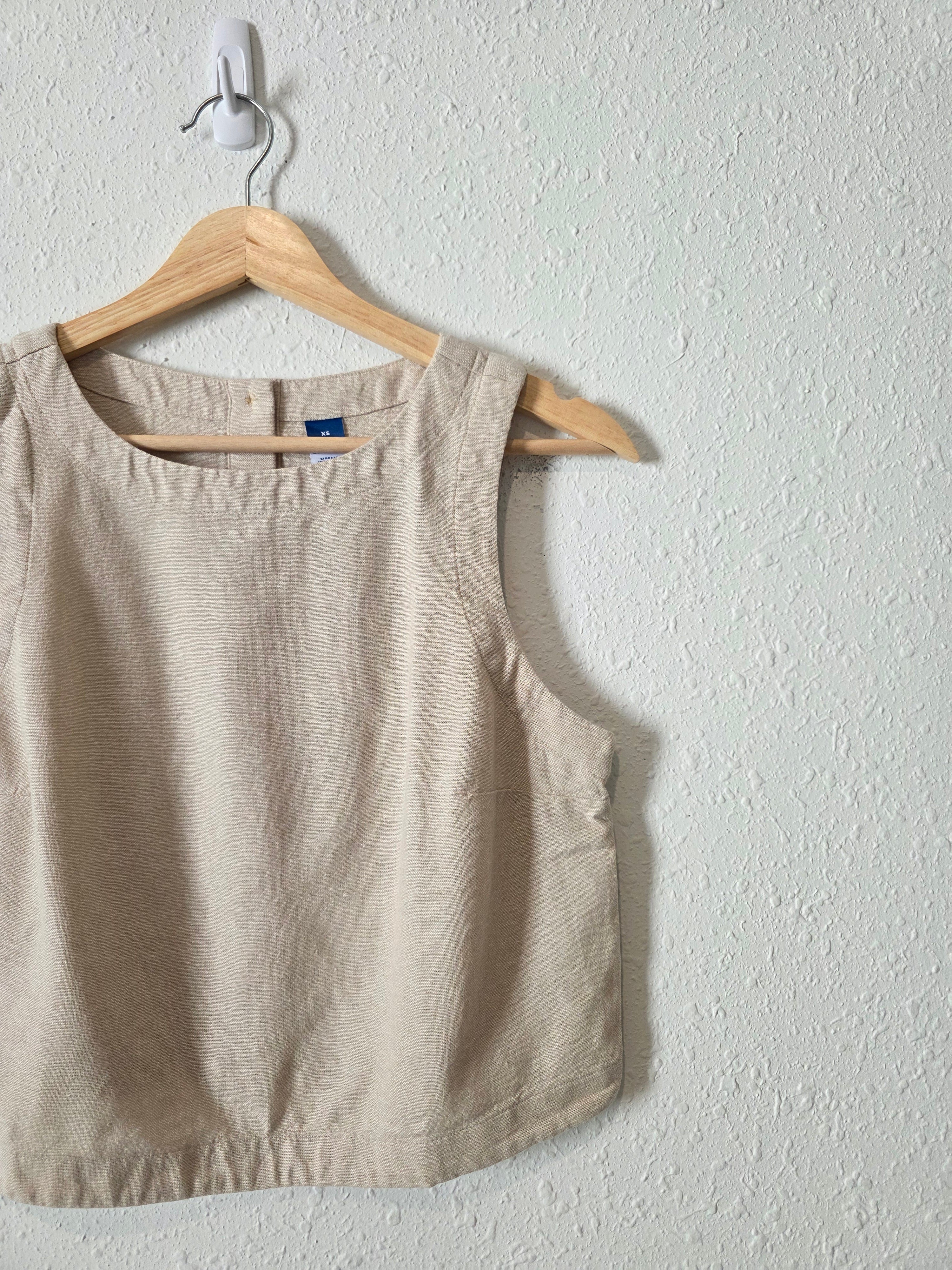 NEW Linen Blend Button Back Top (XS)
