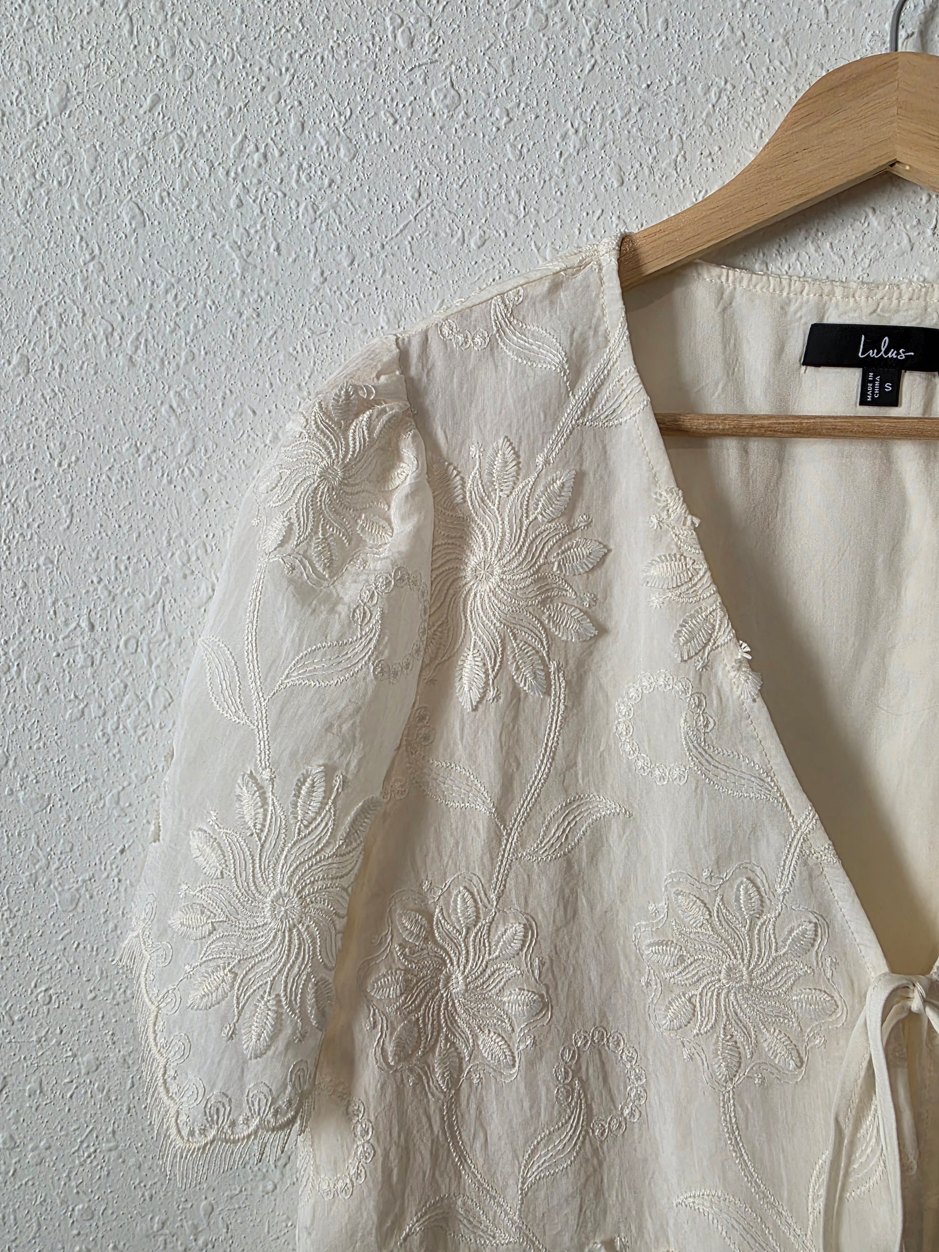 Lulus Floral Tie Front Top (S)
