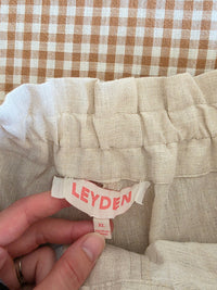 Leyden Oat Linen Shorts (XL)