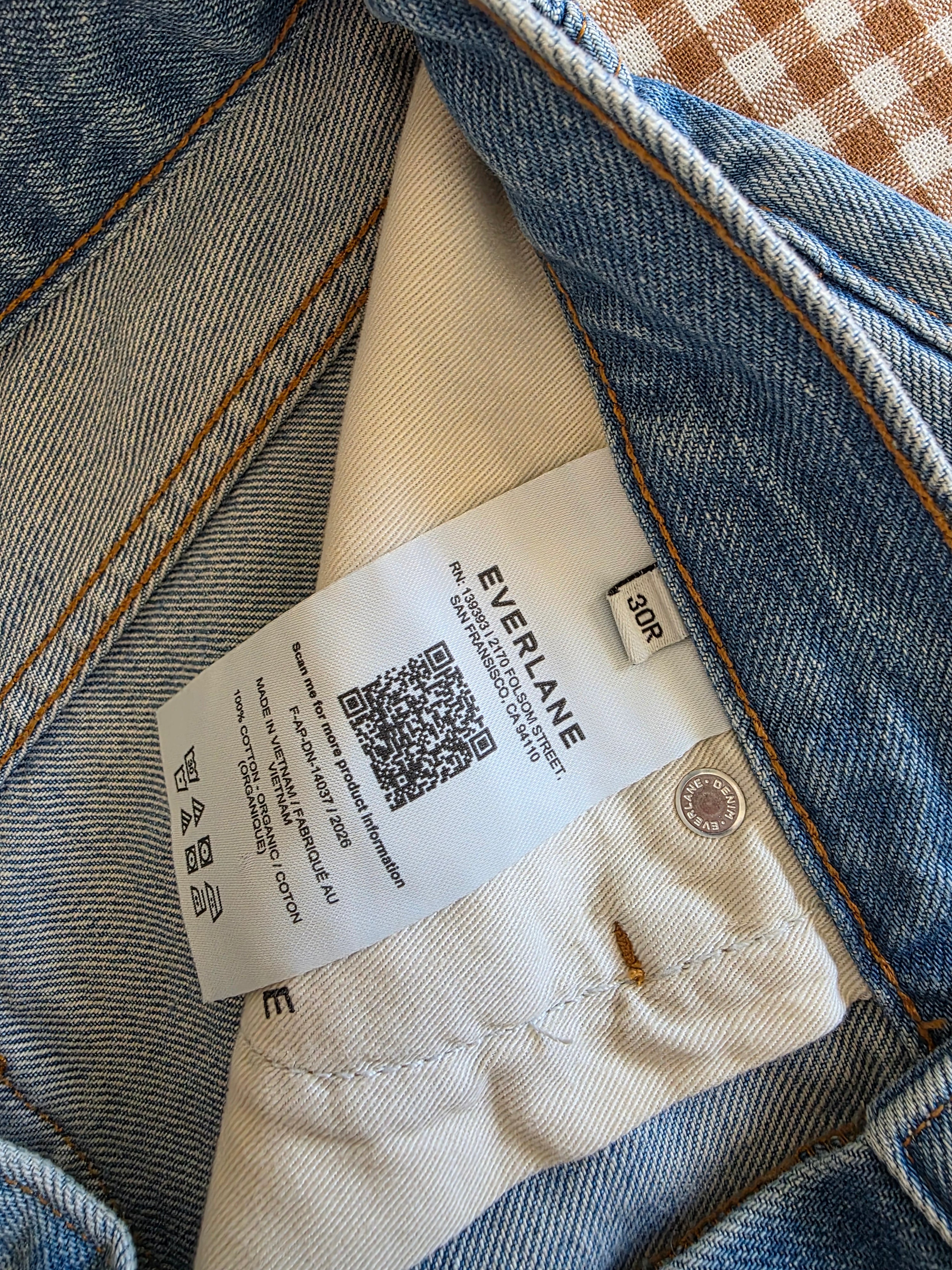Everlane Light Wash Denim Shorts (30)