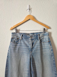 Light Wash Barrel Jeans (6)