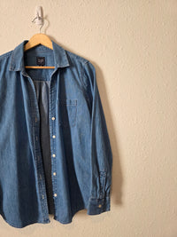 Gap Denim Button Up Shirt (M)