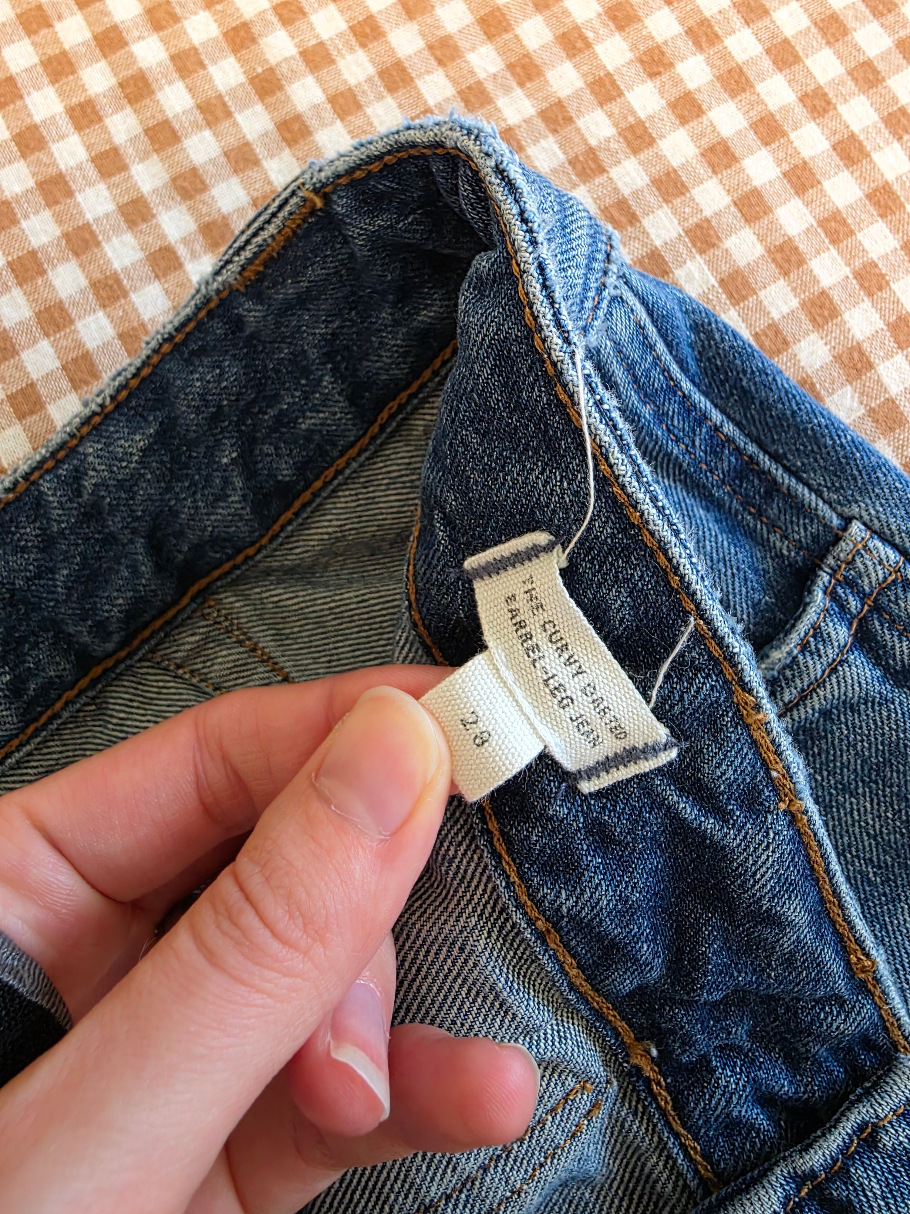 Madewell Curvy Barrel Jeans (28)