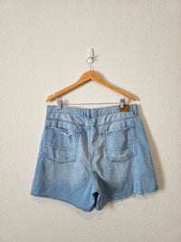 Light Wash Baggy Denim Shorts (16)