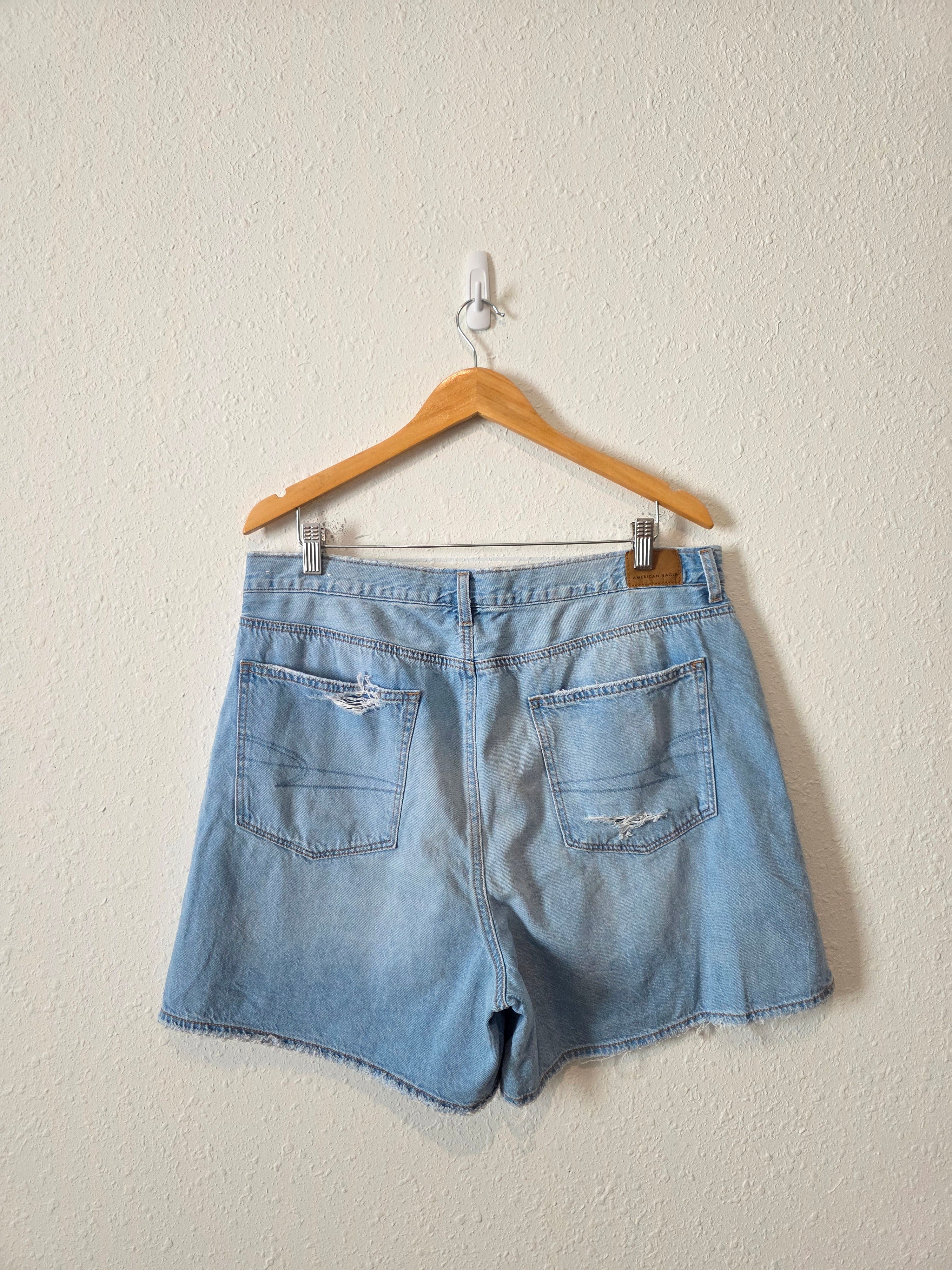 Light Wash Baggy Denim Shorts (16)