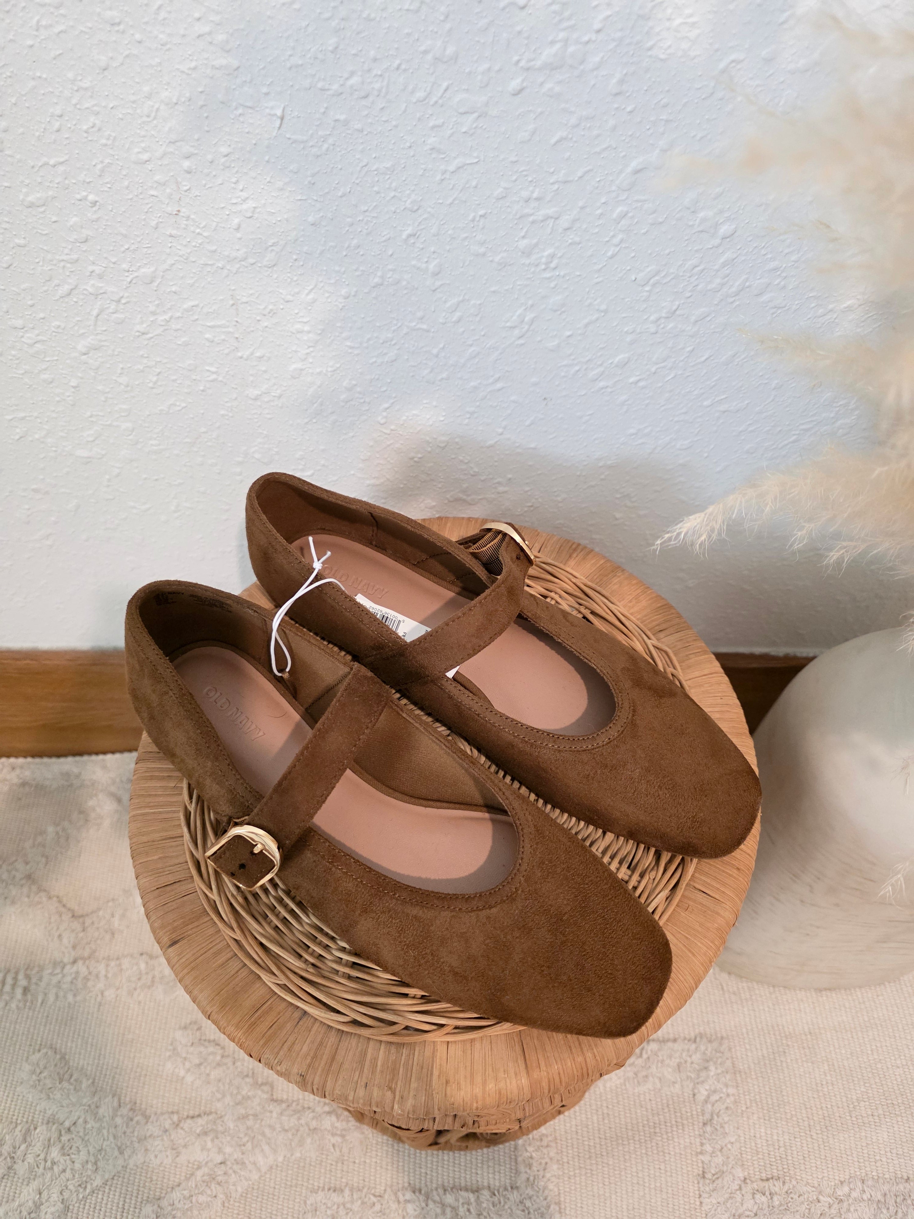 NEW Brown Mary Jane Flats (8.5)