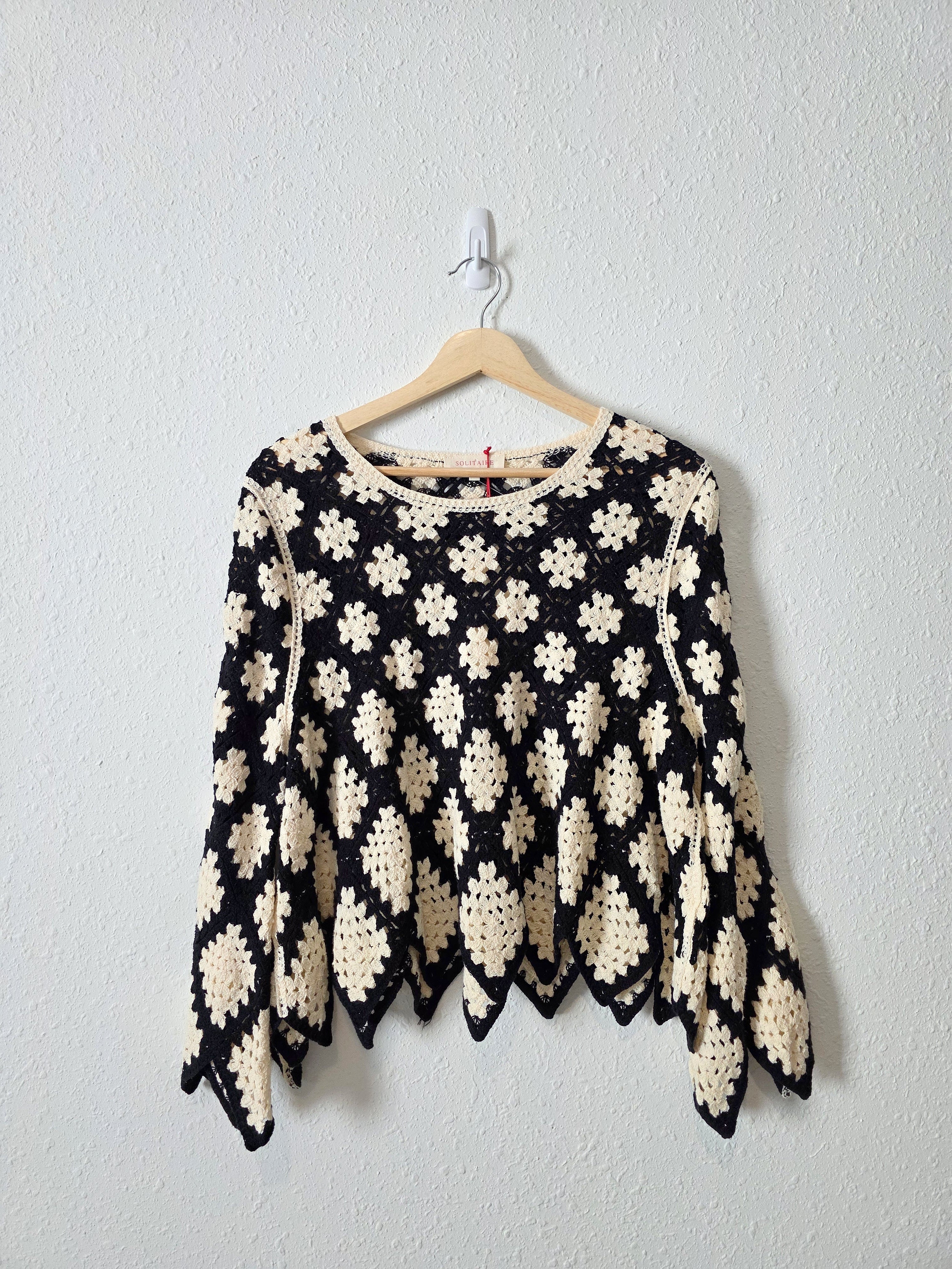 NEW Crochet Flare Sleeve Top (XL)