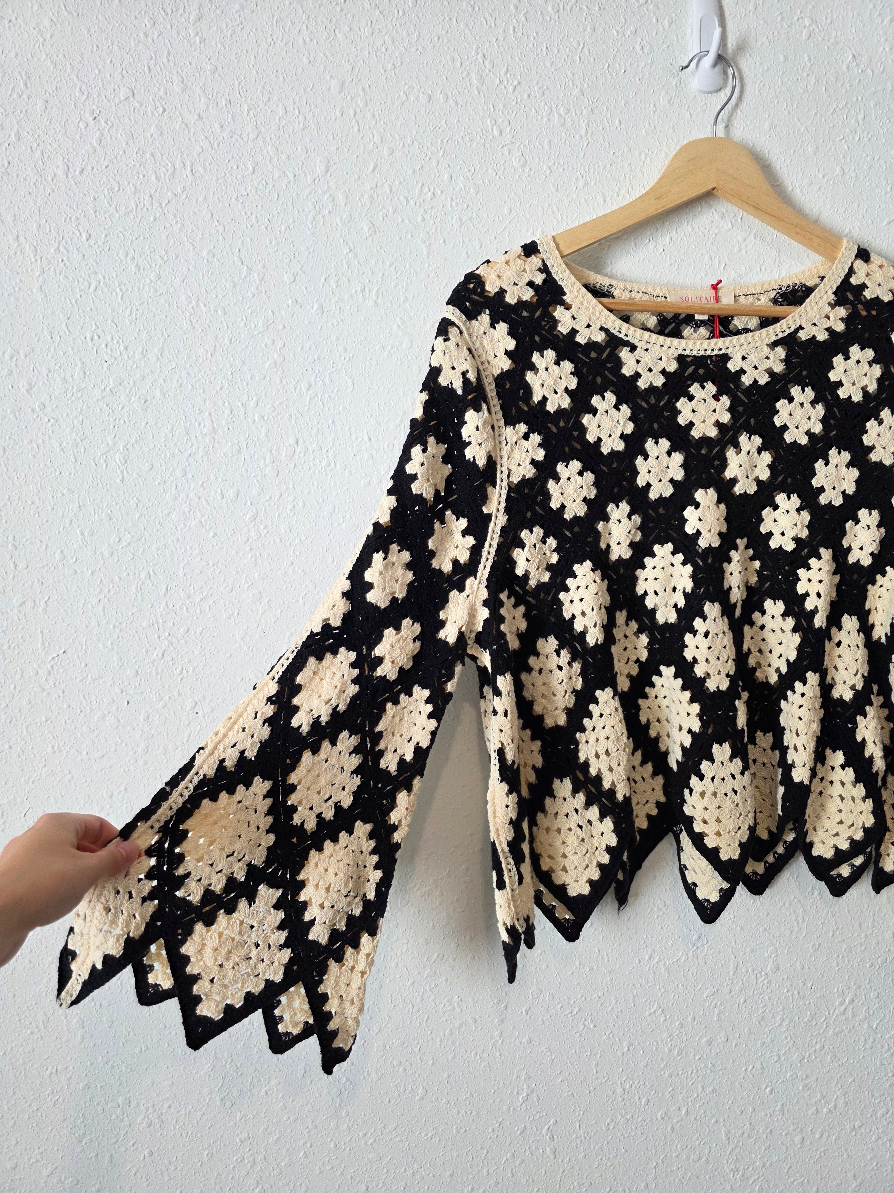 NEW Crochet Flare Sleeve Top (XL)