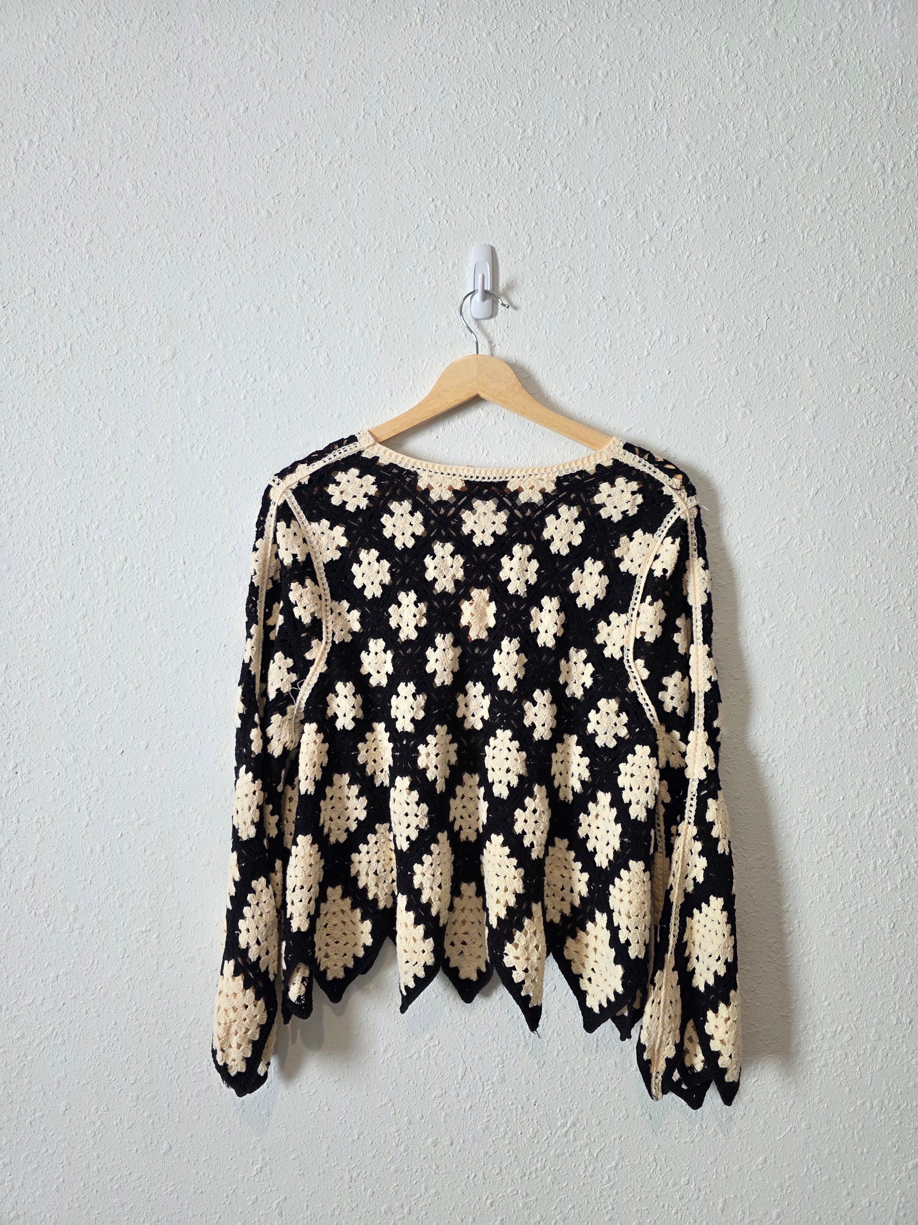 NEW Crochet Flare Sleeve Top (XL)
