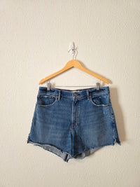 Abercrombie 4" Denim Mom Short (32/14)