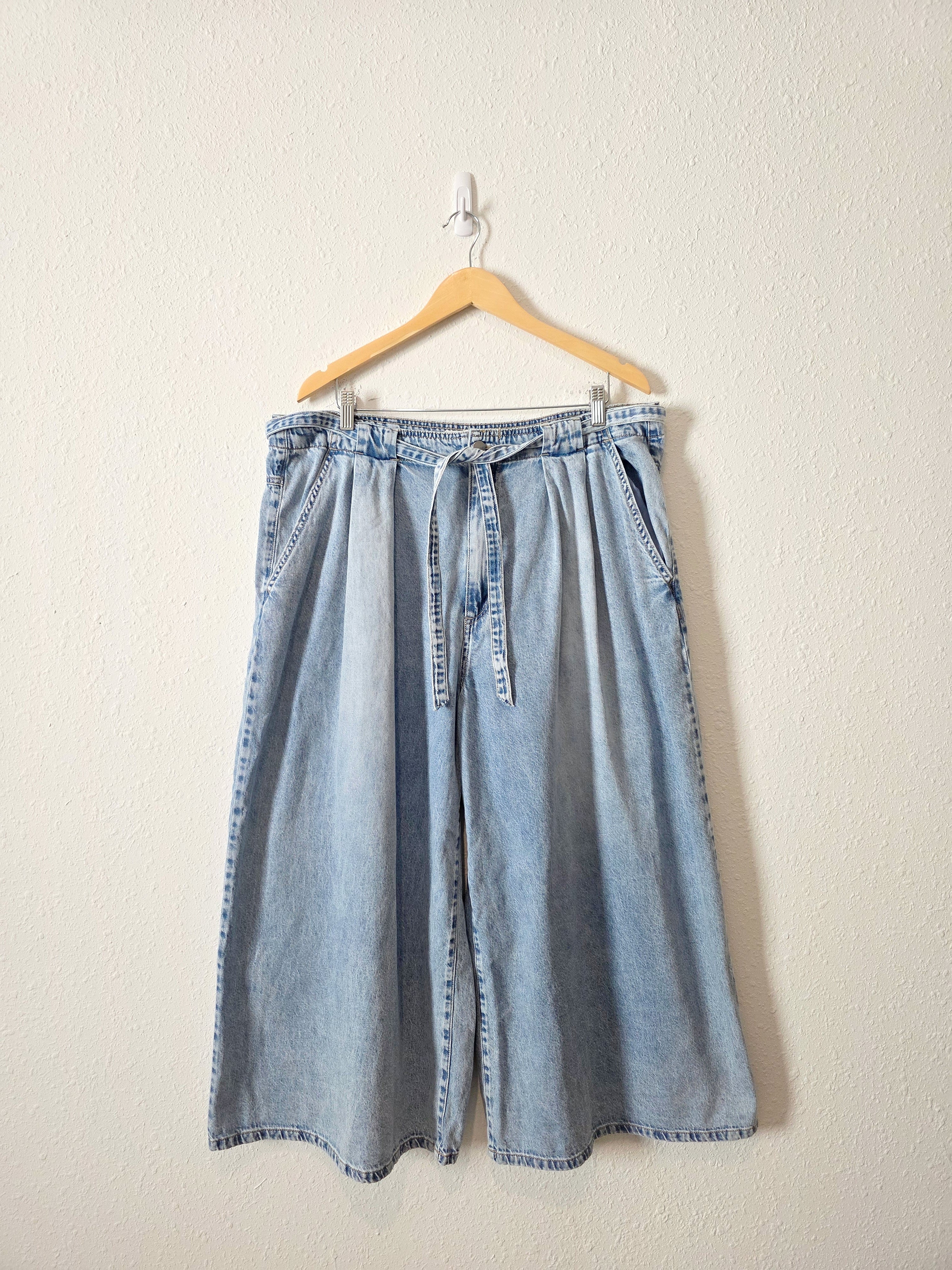 Risen Wide Leg Drawstring Jeans (1X)