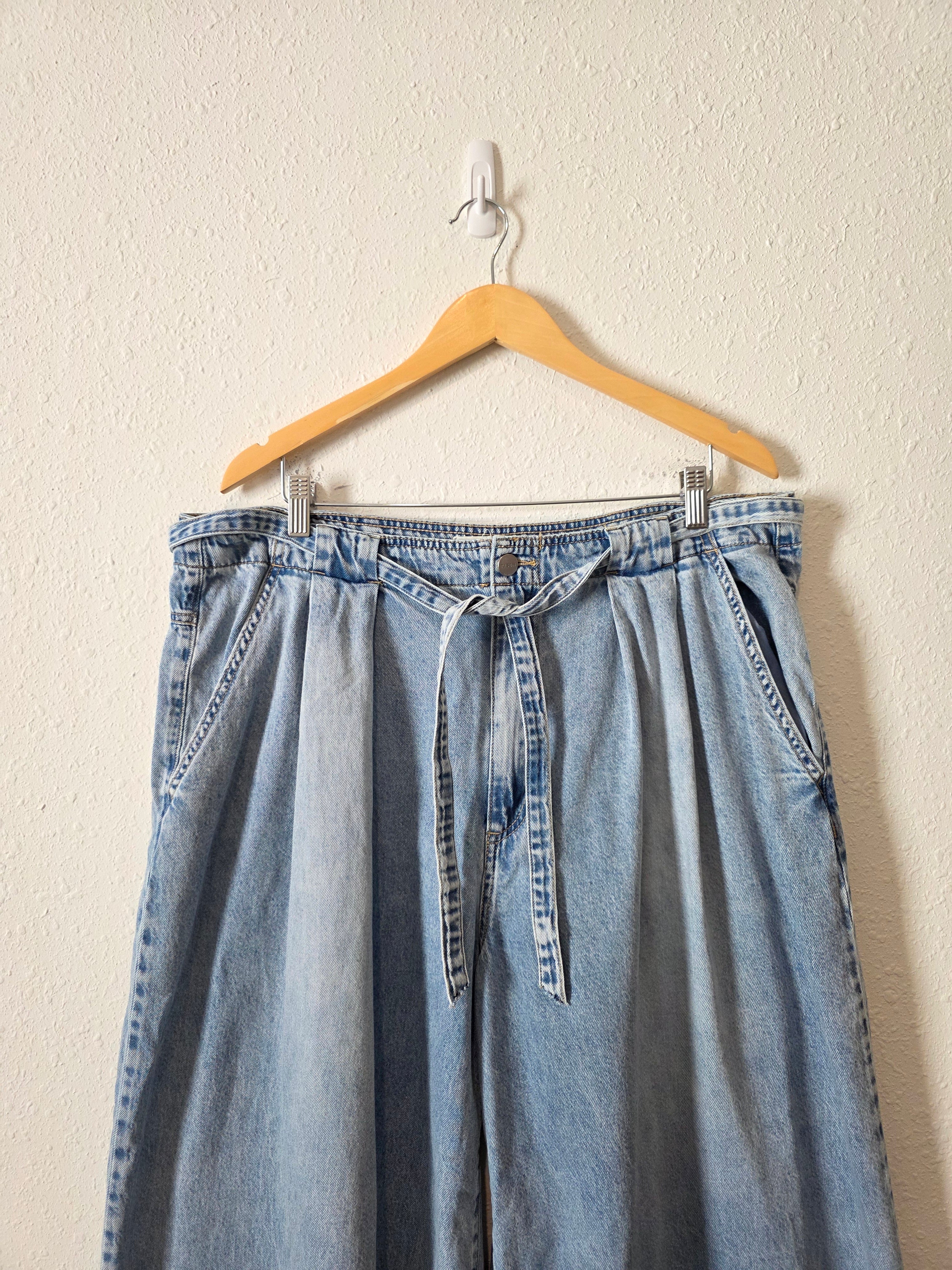 Risen Wide Leg Drawstring Jeans (1X)