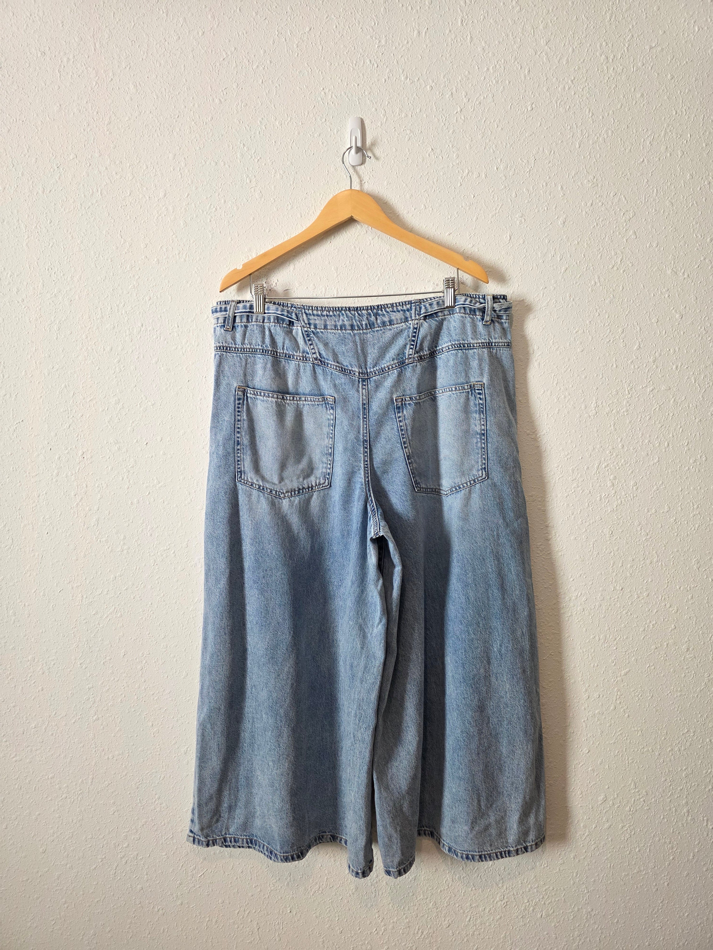 Risen Wide Leg Drawstring Jeans (1X)